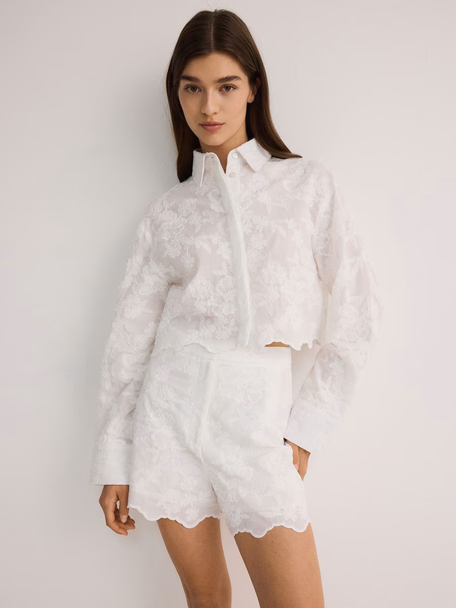 Broderie Shorts