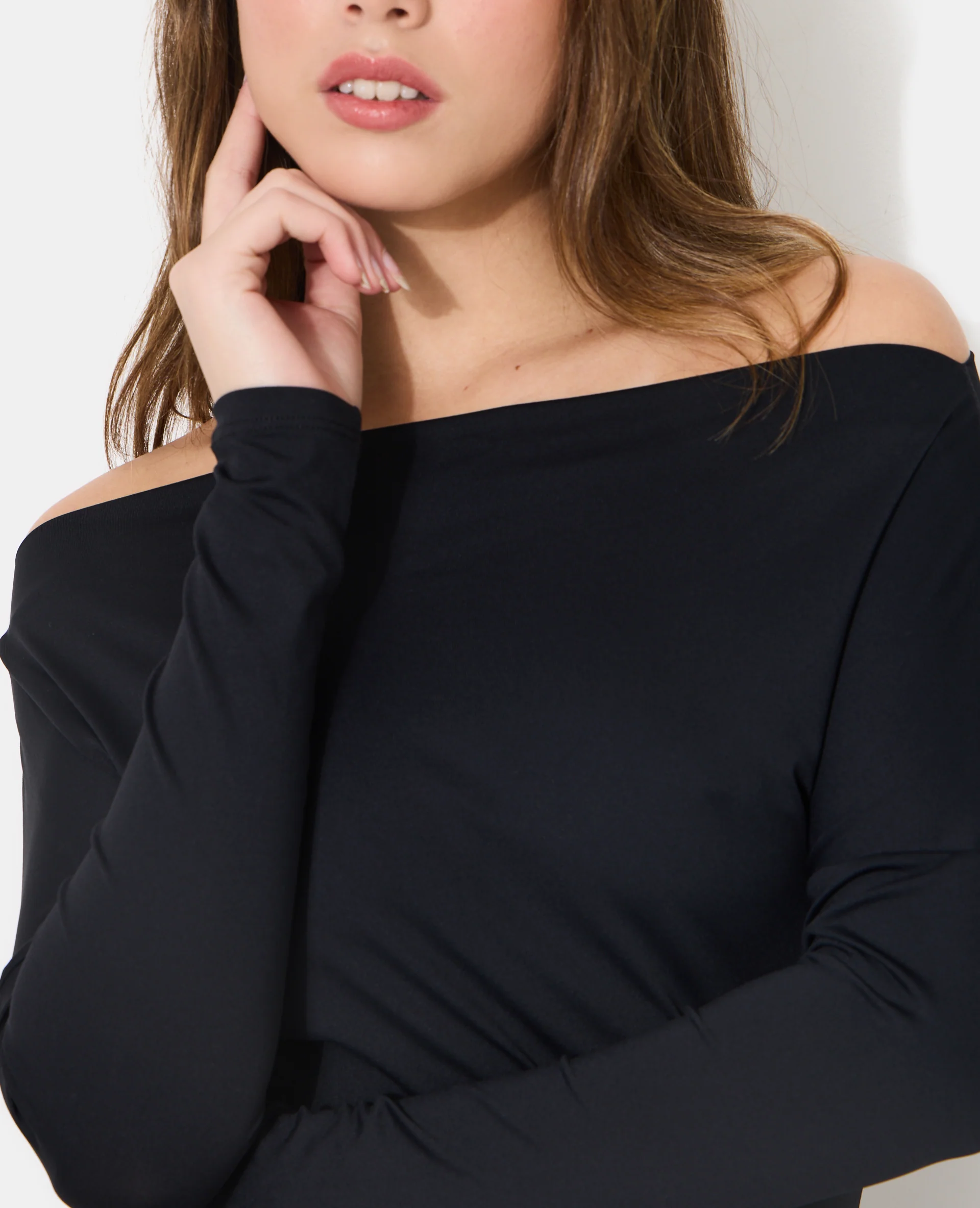 Top manches longues avec encolure bateau