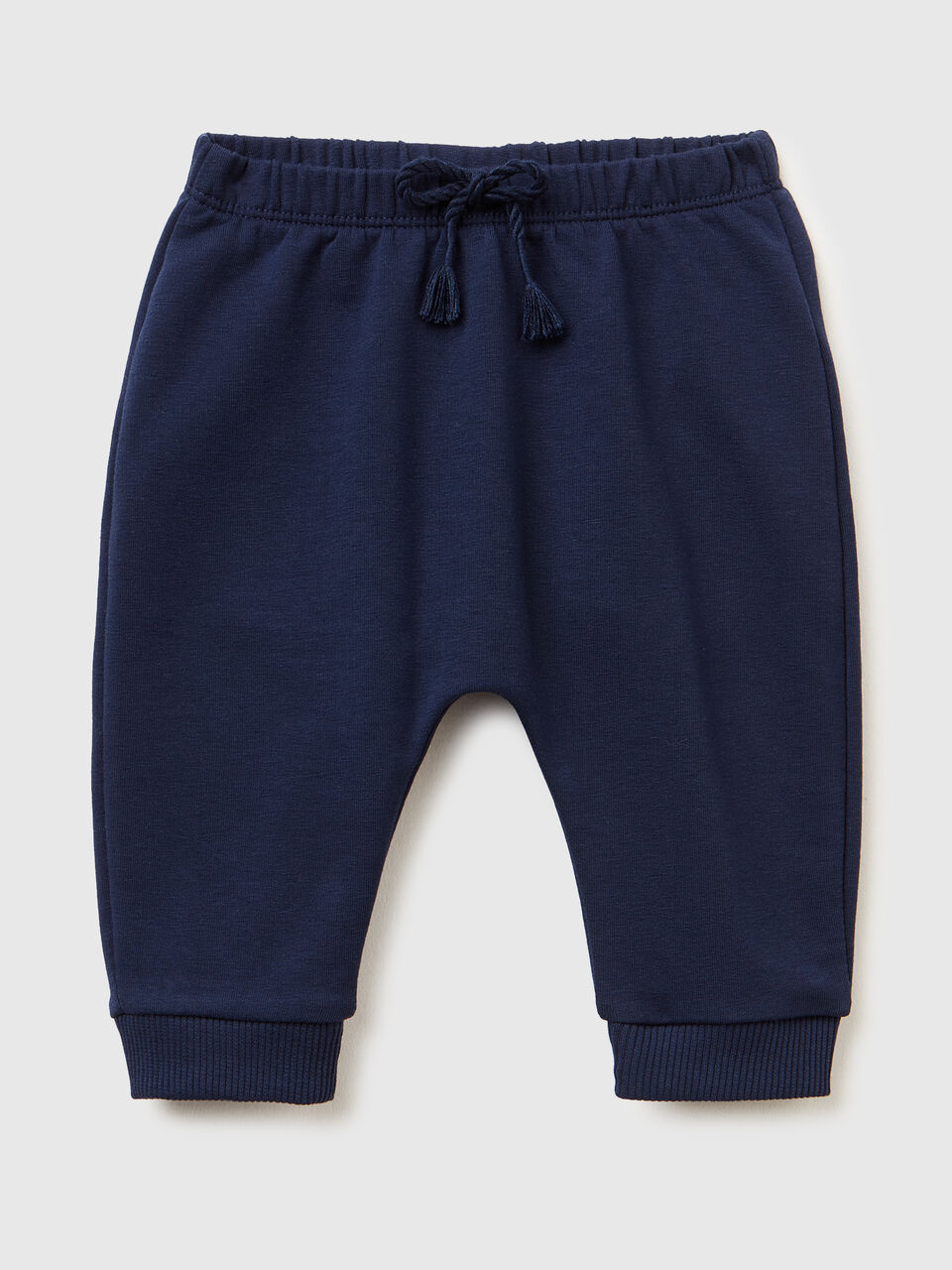 Warm sweat trousers with pocket