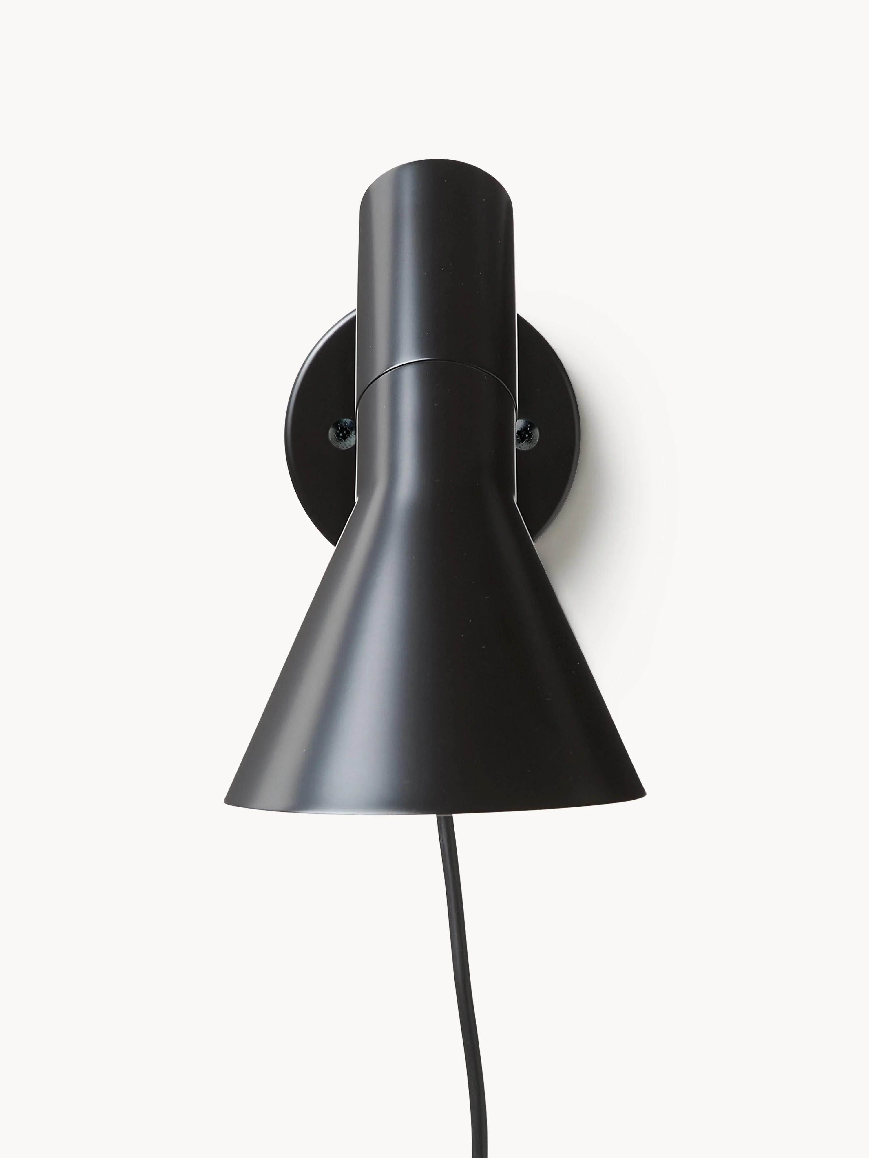 Wandleuchte AJ mit Stecker