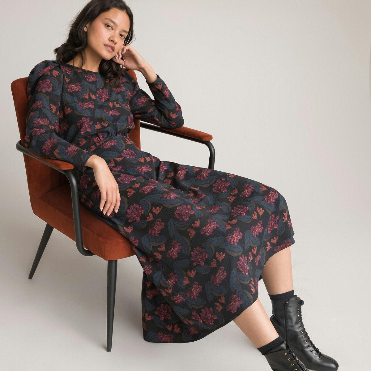 Robe longue, décolleté dos