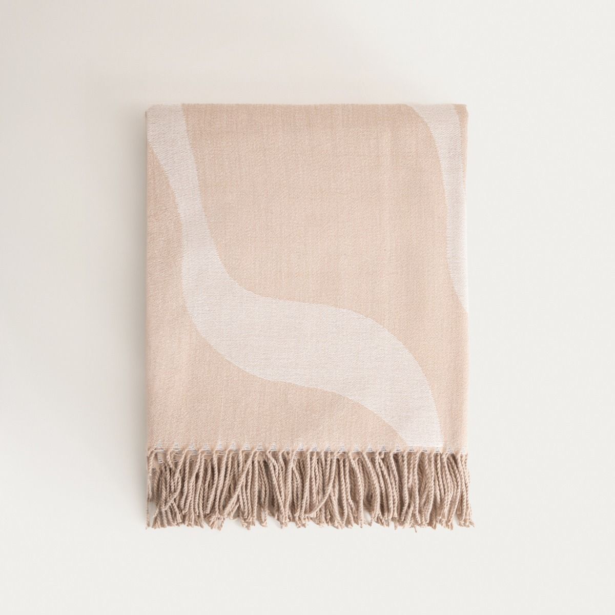 Koc KALOR beżowy żakardowy we wzór z frędzlami 135x200cm