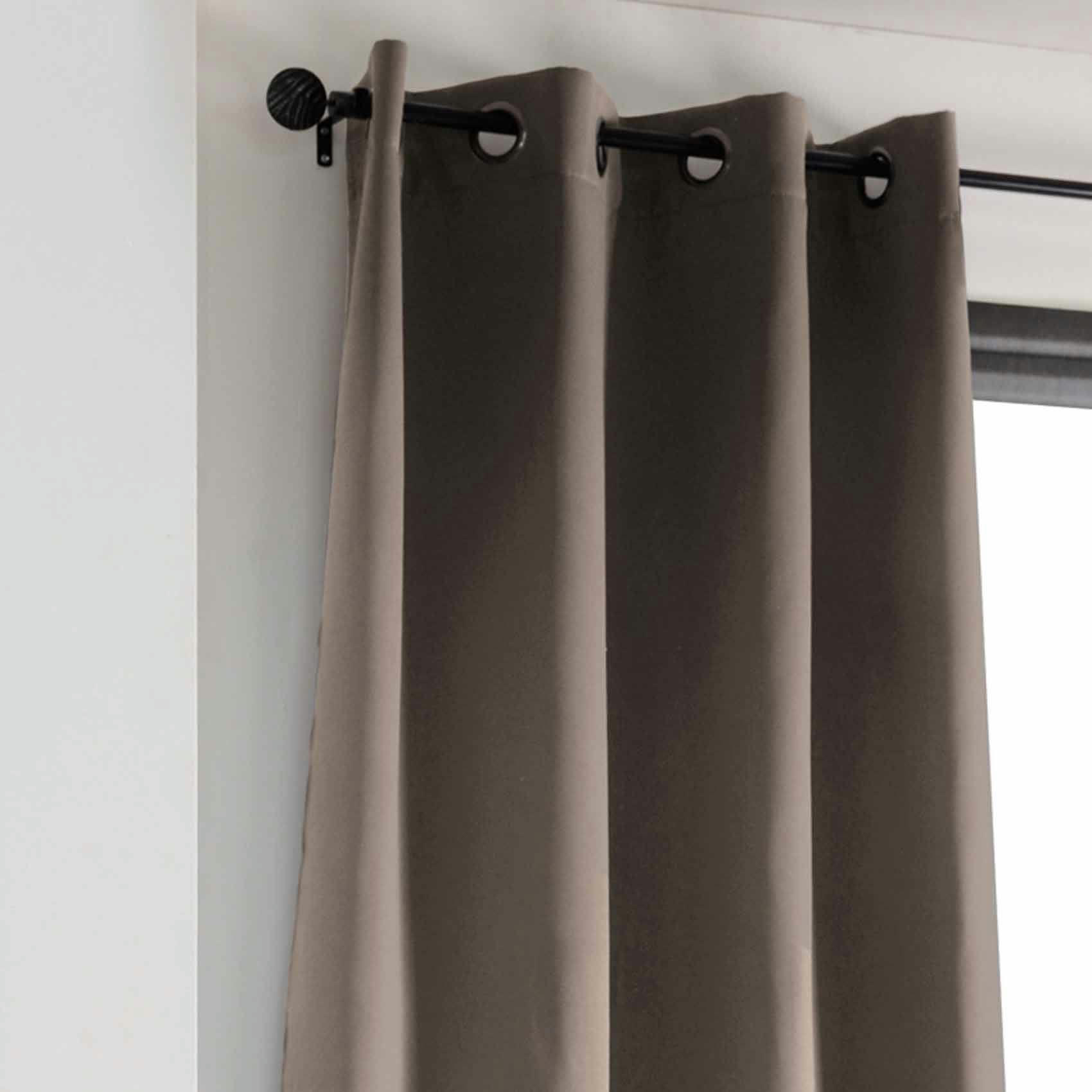 - Rideau occultant uni 210gr/m2 polyester beige 135x250 cm