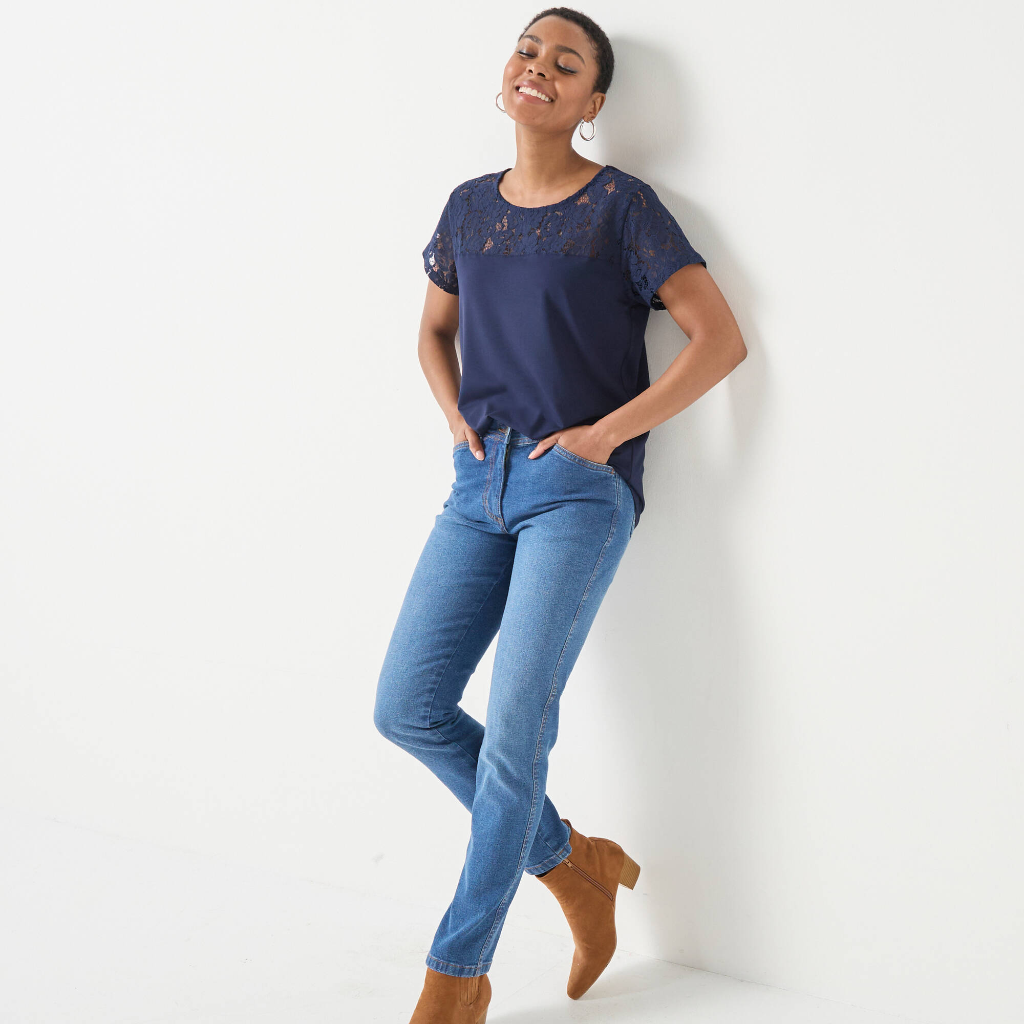 T-shirt manches courtes dentelle