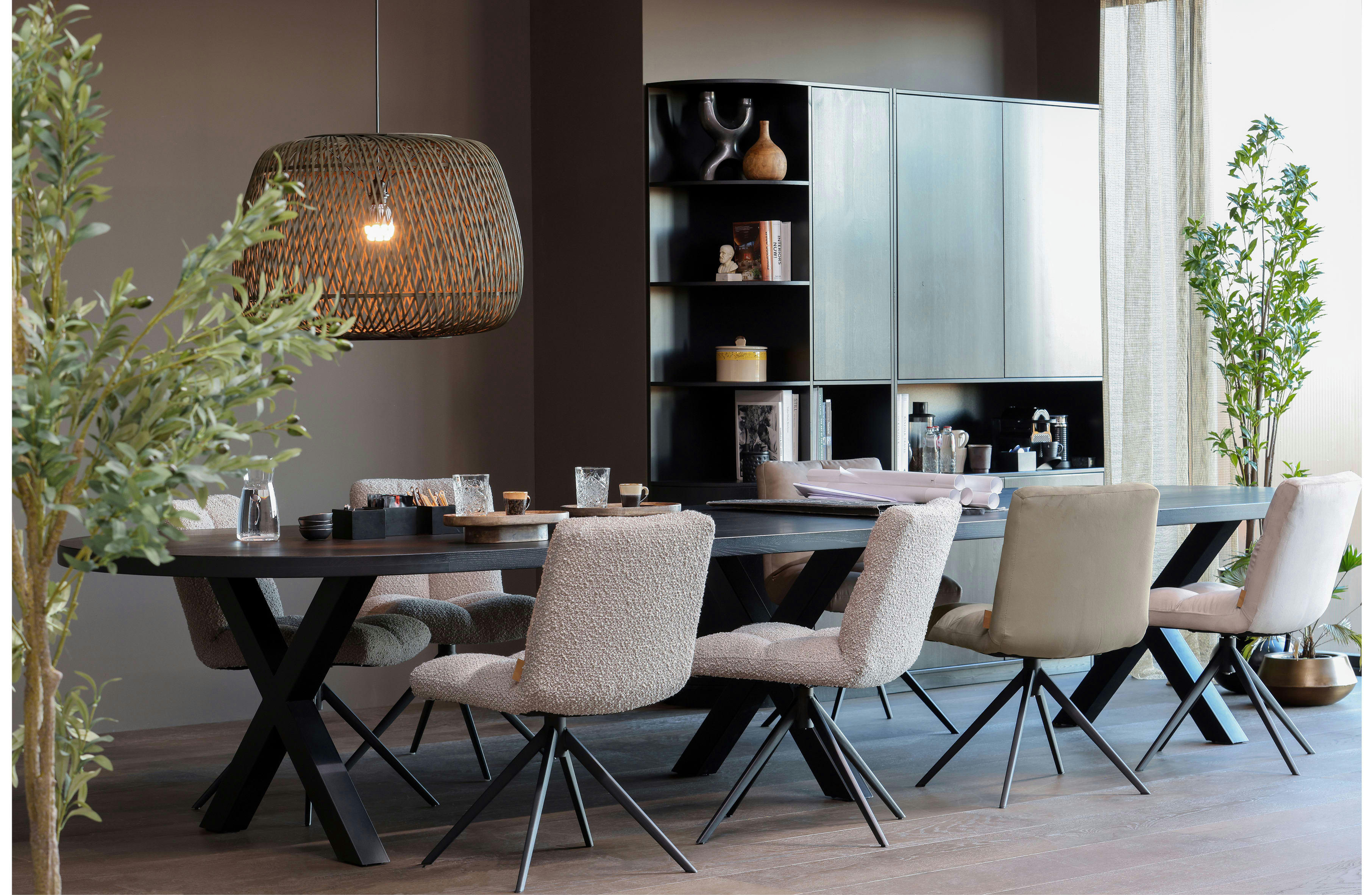 VINNY - Chaise de table pivotant en velours vert