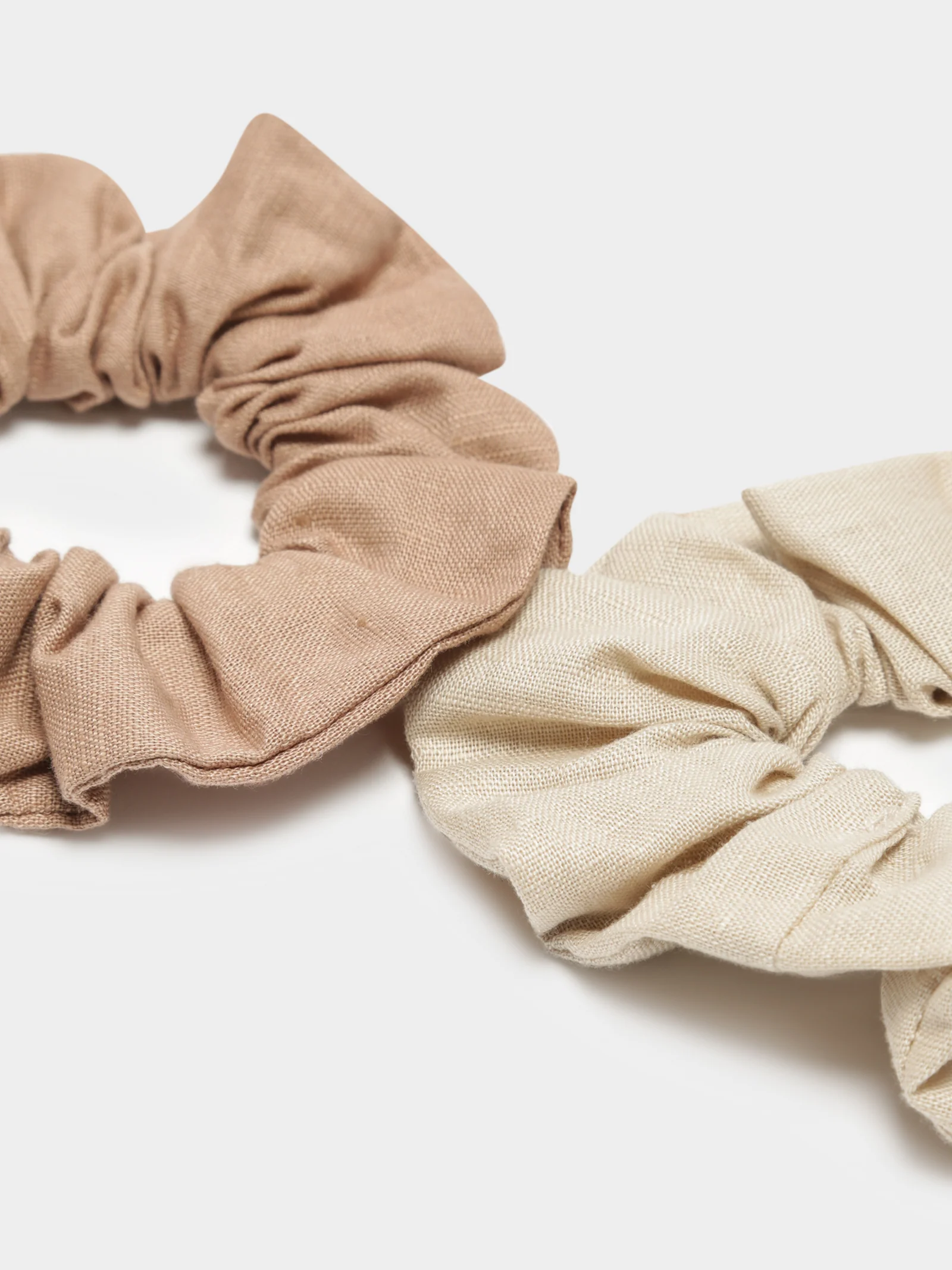 2 PK Scrunchies
