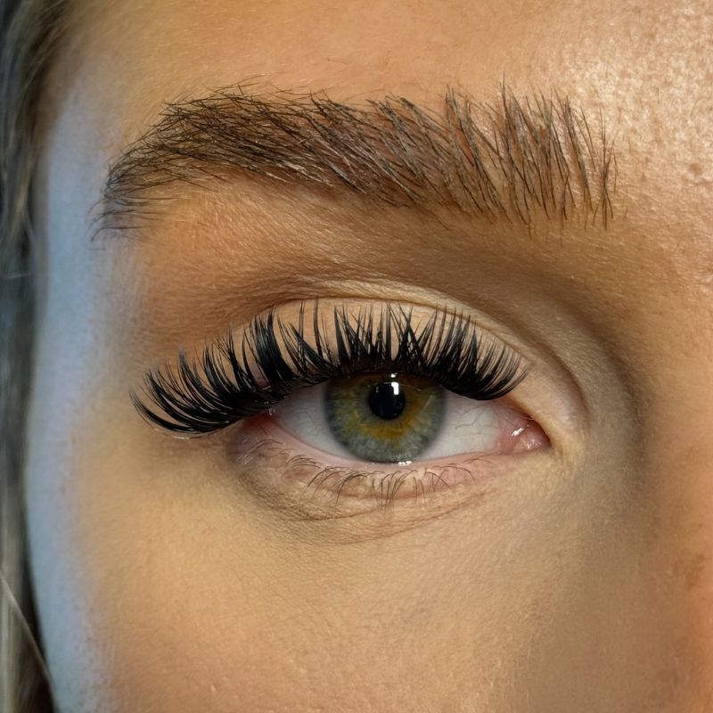 Sultry Lash Bar SL16 Cluster Lash Extensions