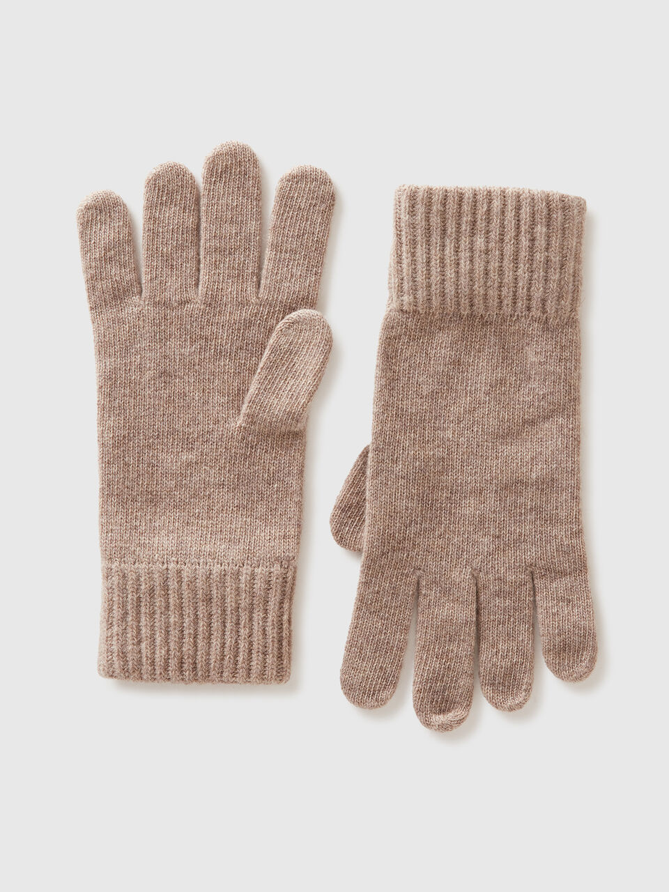 Gloves in pure virgin wool