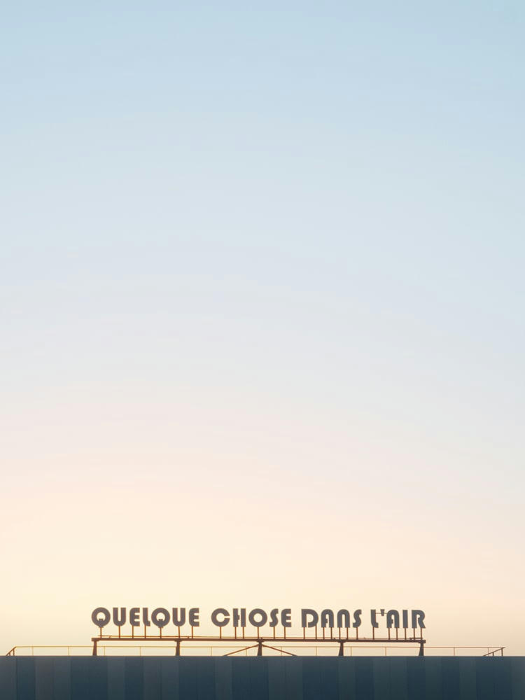 QUELQUE CHOSE DANS L'AIR - Photographie d'art de Laura Sanchez 45x60 cm sur plexi