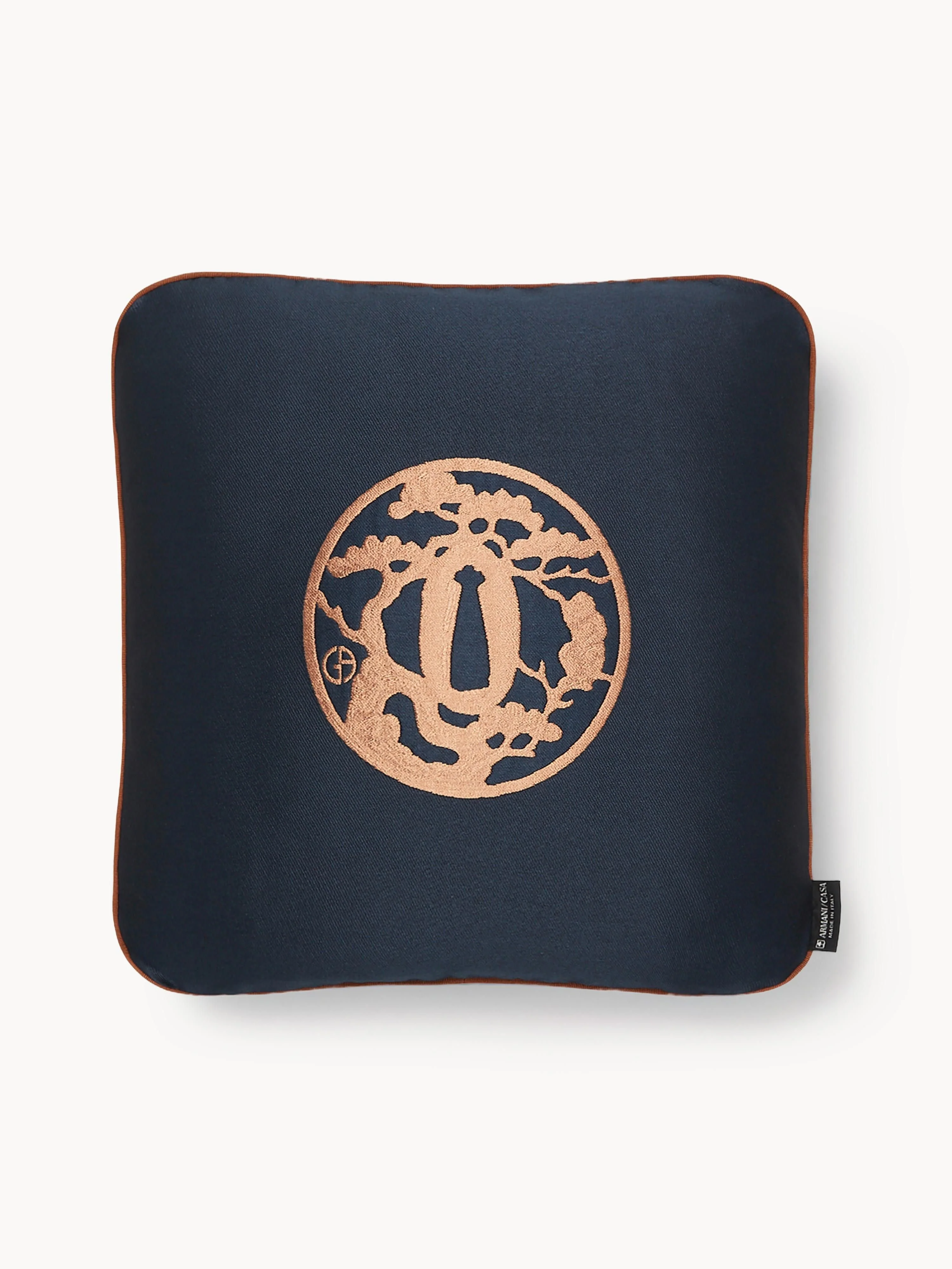 Kissen Japan mit Giorgio Armani-Logo