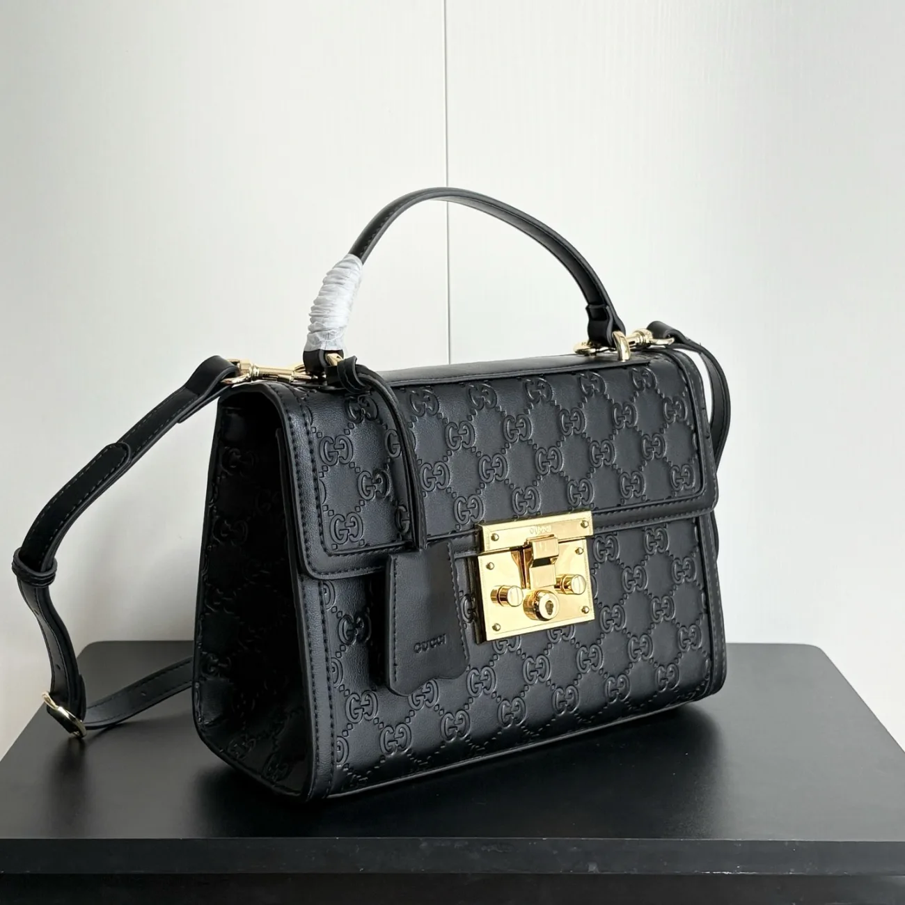 Gucci Padlock medium top handle bag (7A regular version)