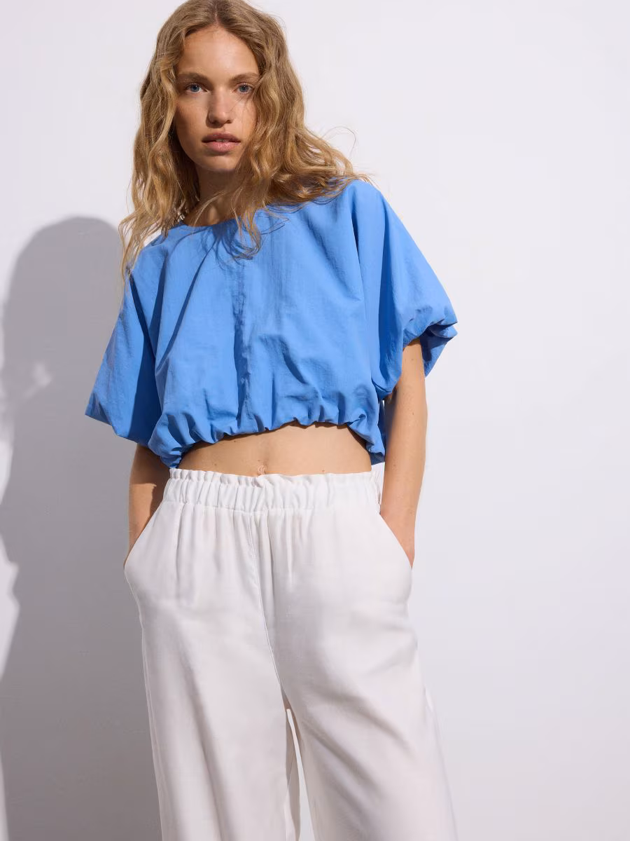 Cropped Blouse With Puff Sleeves