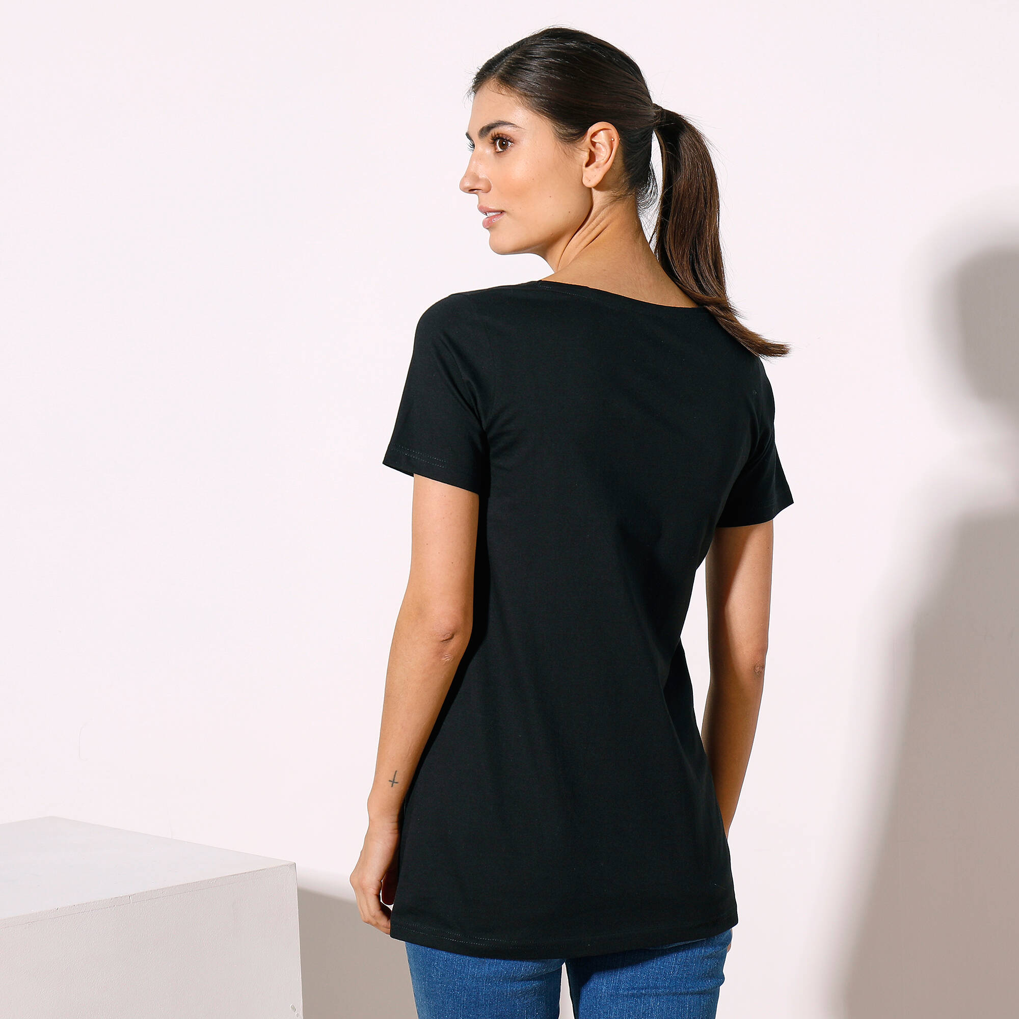 T-shirt uni col rond, coton biologique(**)