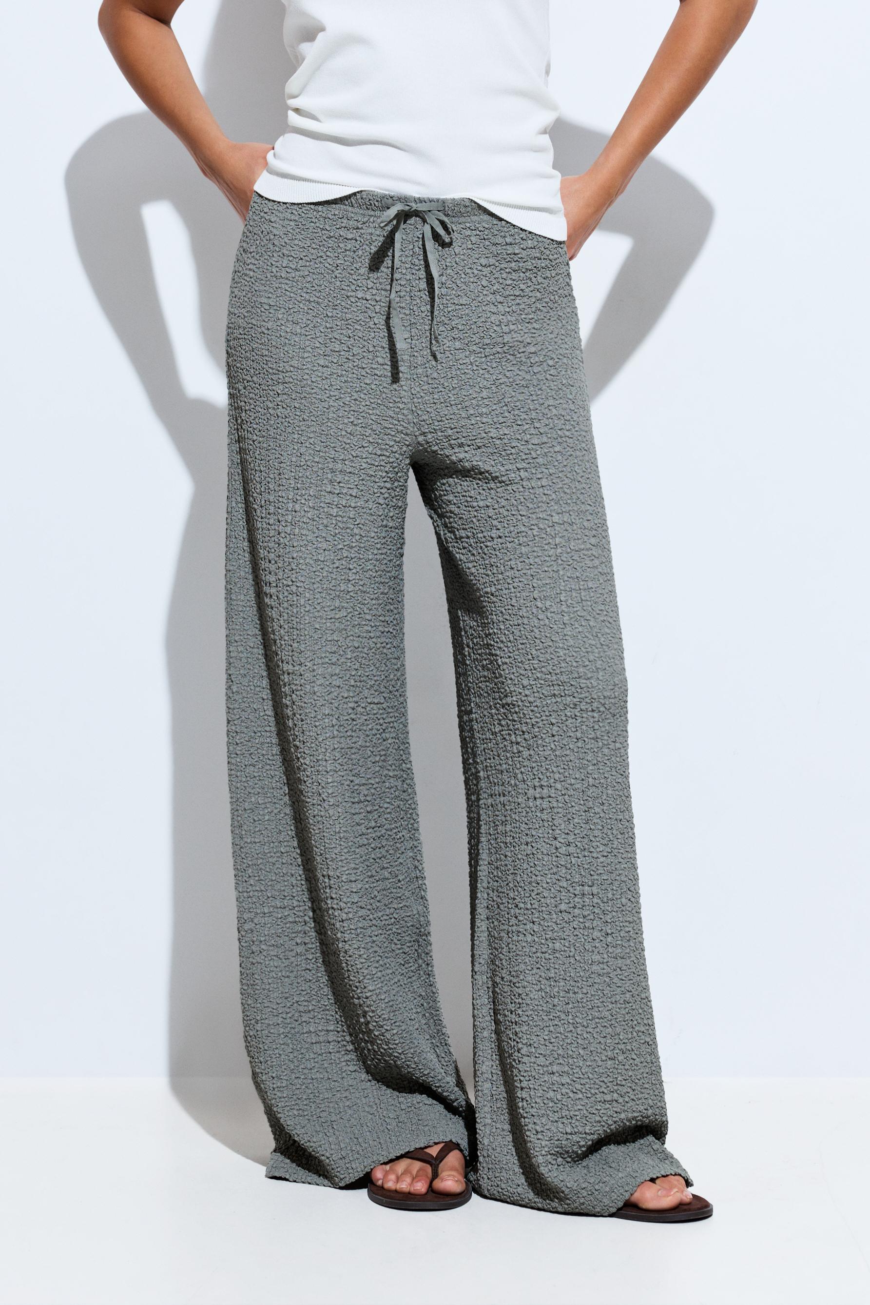 Pantalón wide leg textura