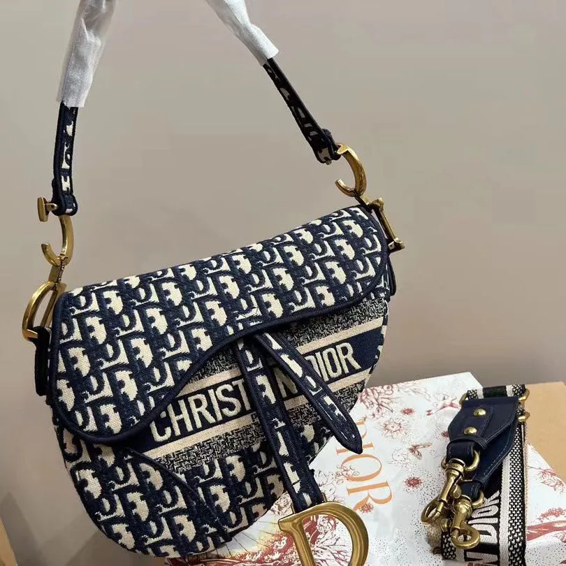 Dior SADDLE Bag Oblique Embroidered