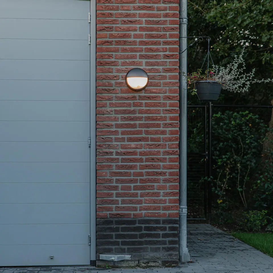 Qazqa wandlamp met bewegingssensor hortus zwart ge?ntegreerde led