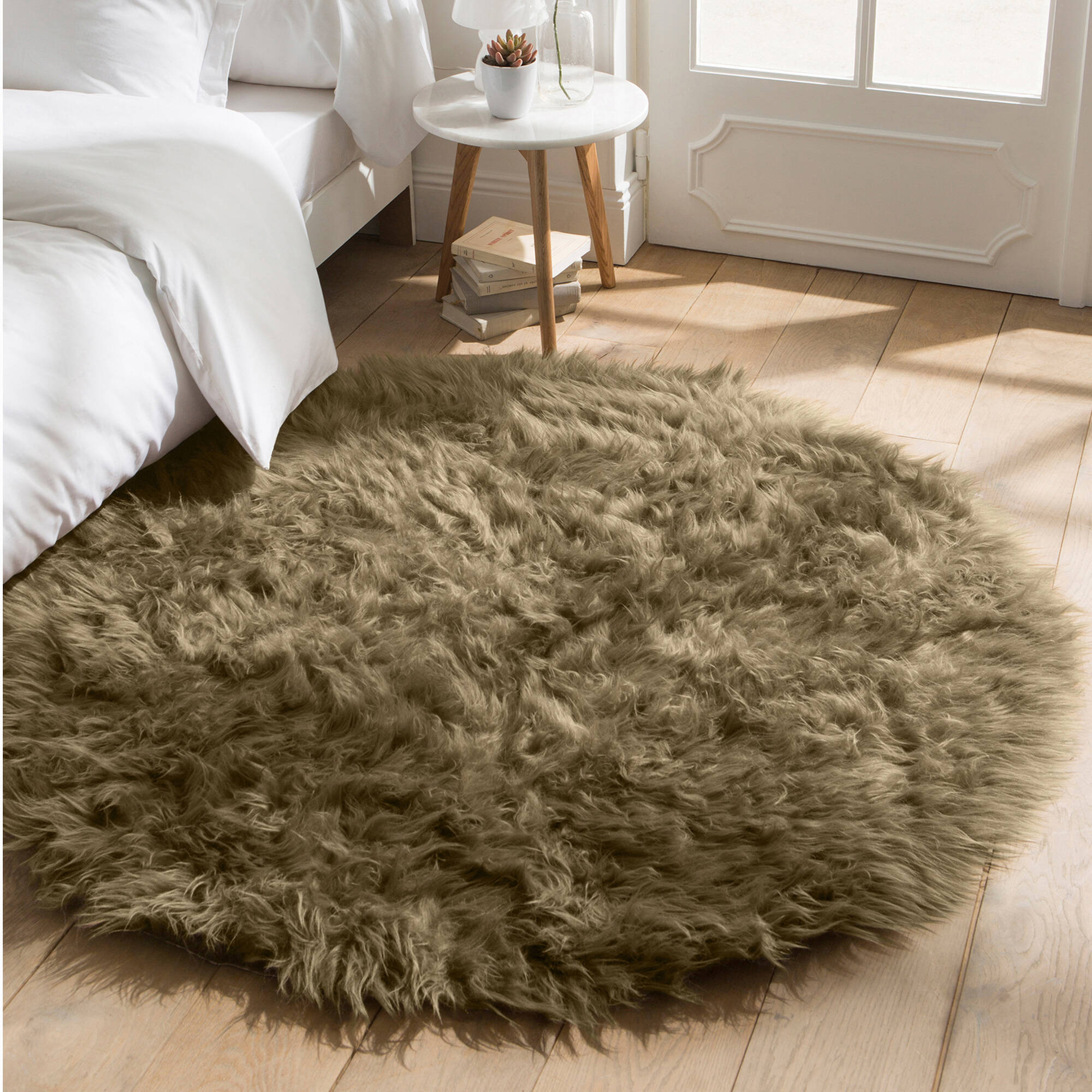 Tapis rond poils longs