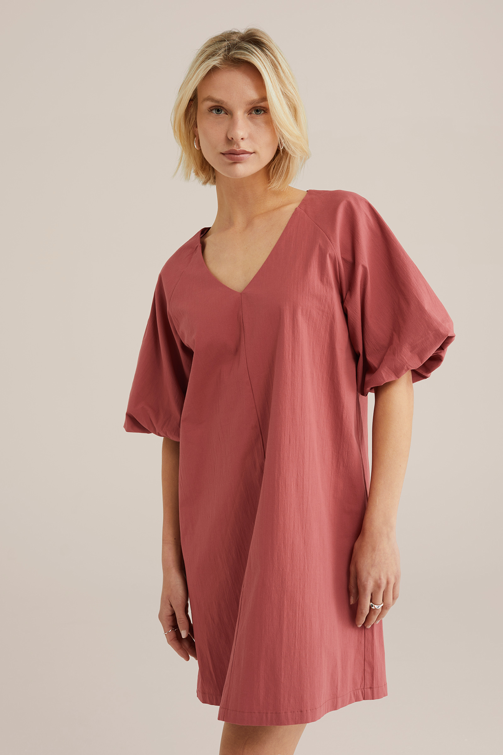 Dames jurk met ballonmouwen