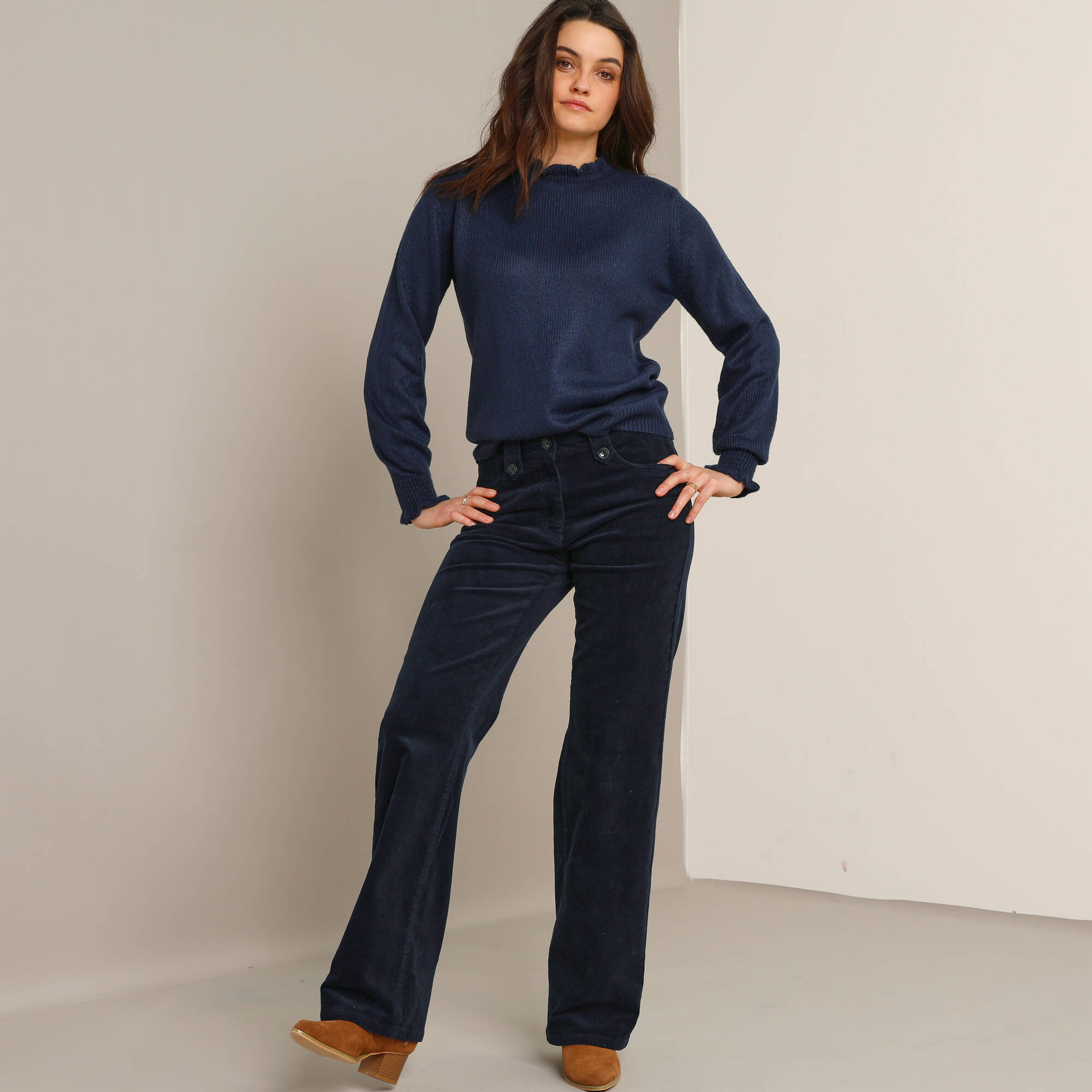 Pull col montant, finition frisotti