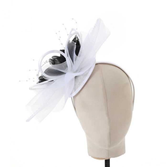 PEACH ACCESSORIES Emerald Elegance Regal Ribbon And Feather Fascinator