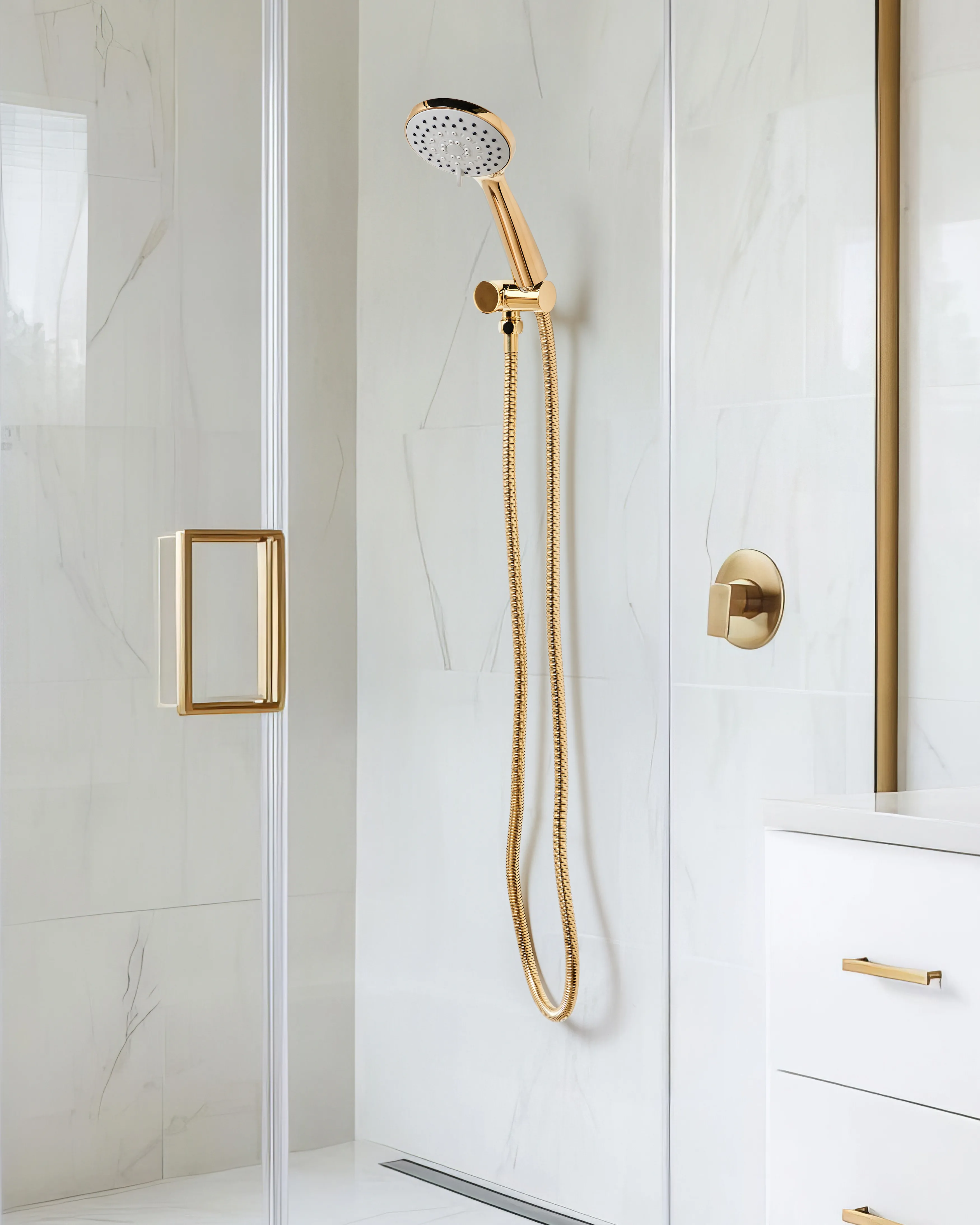 Shower Head and Hose Kit TAMUSHAL 3-function Gold
