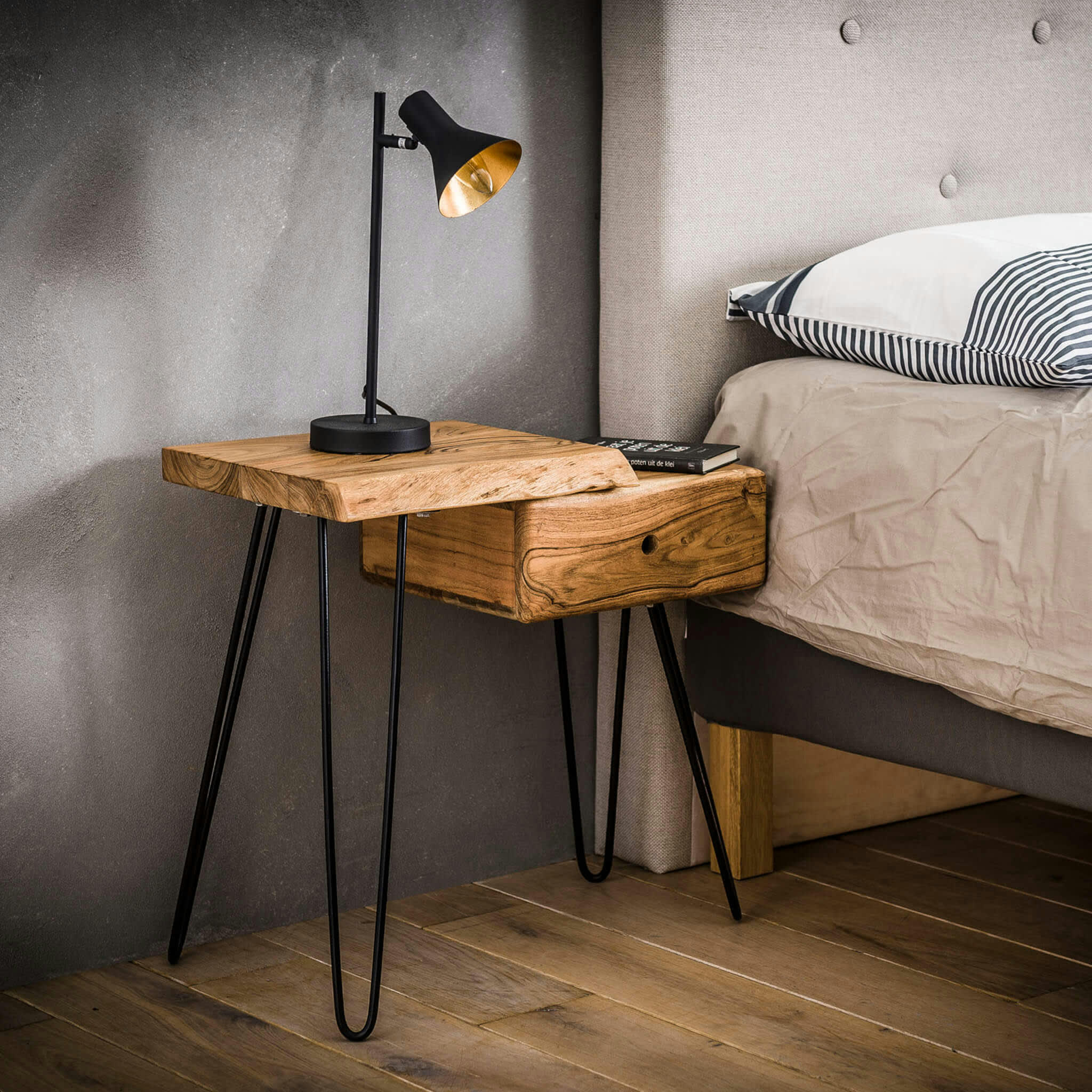 - Table de chevet côté gauche 1 tiroir 1 plateau bois foncé naturel