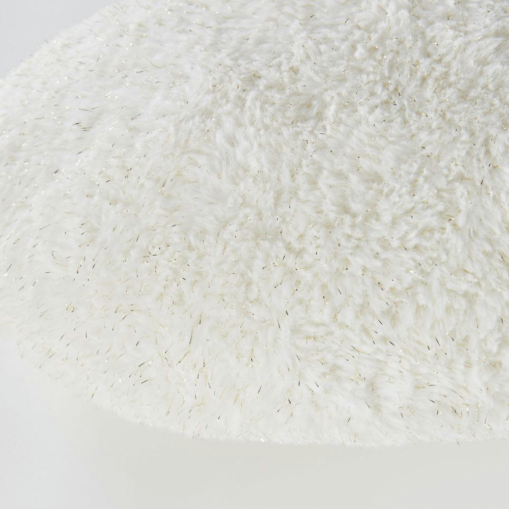 - Coussin en forme de cœur écru