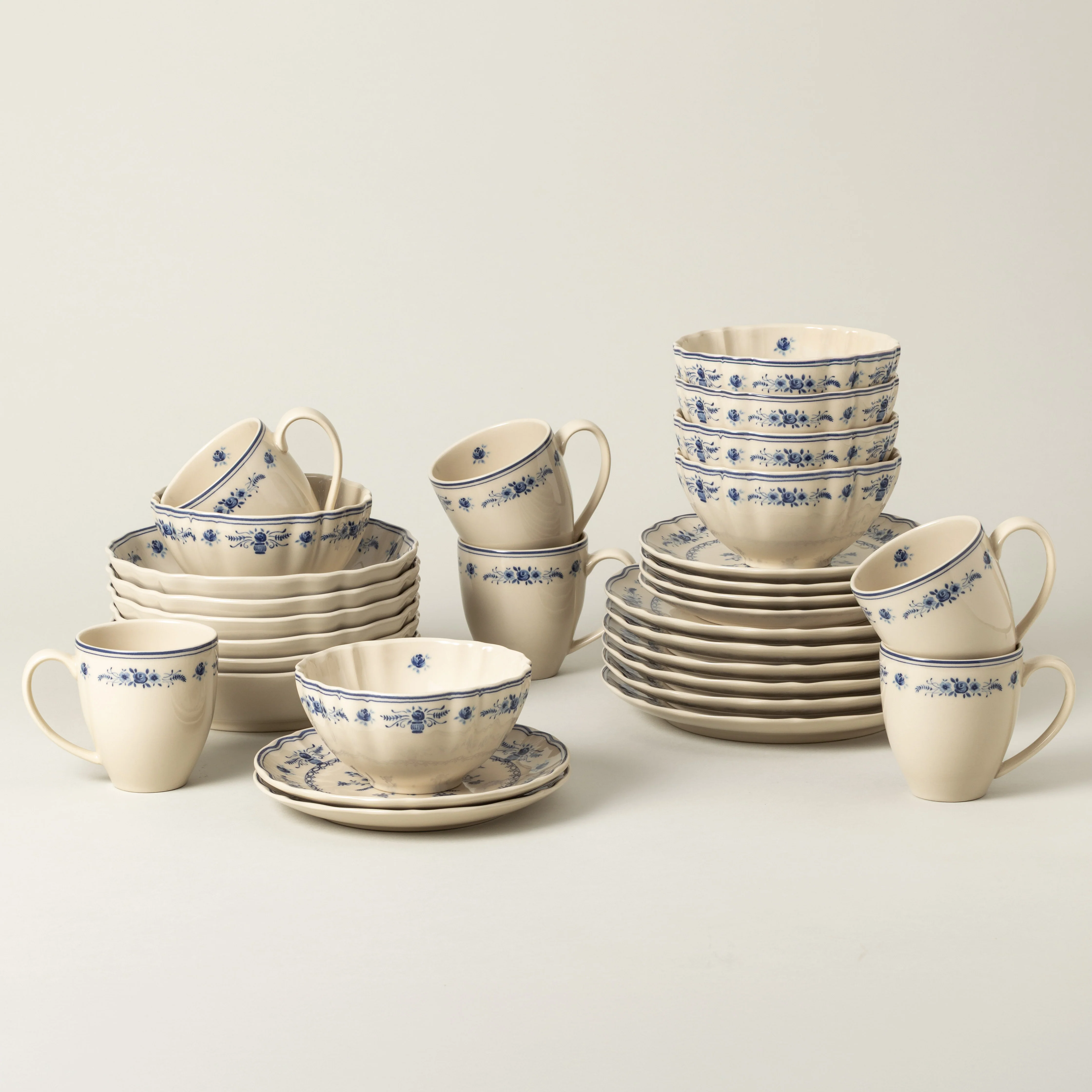 30-Piece Dinnerware Set with Mug Vila