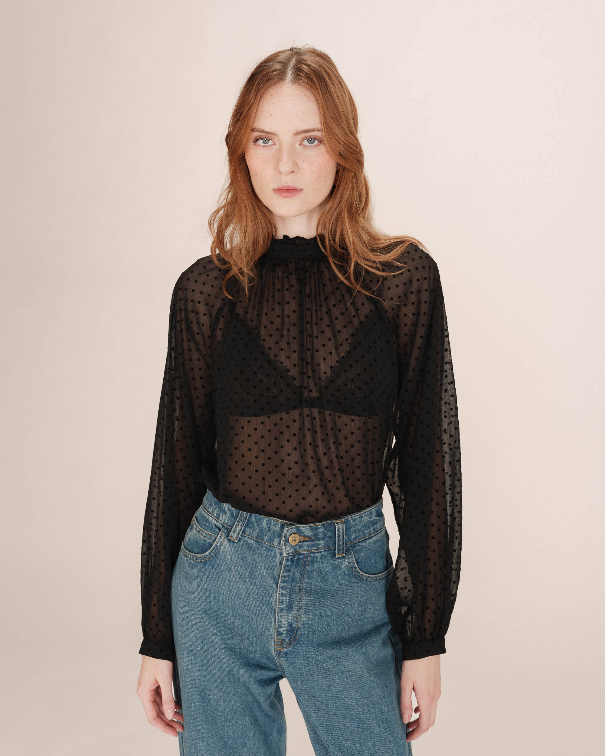 Blouse transparente a pois noir Tailly
