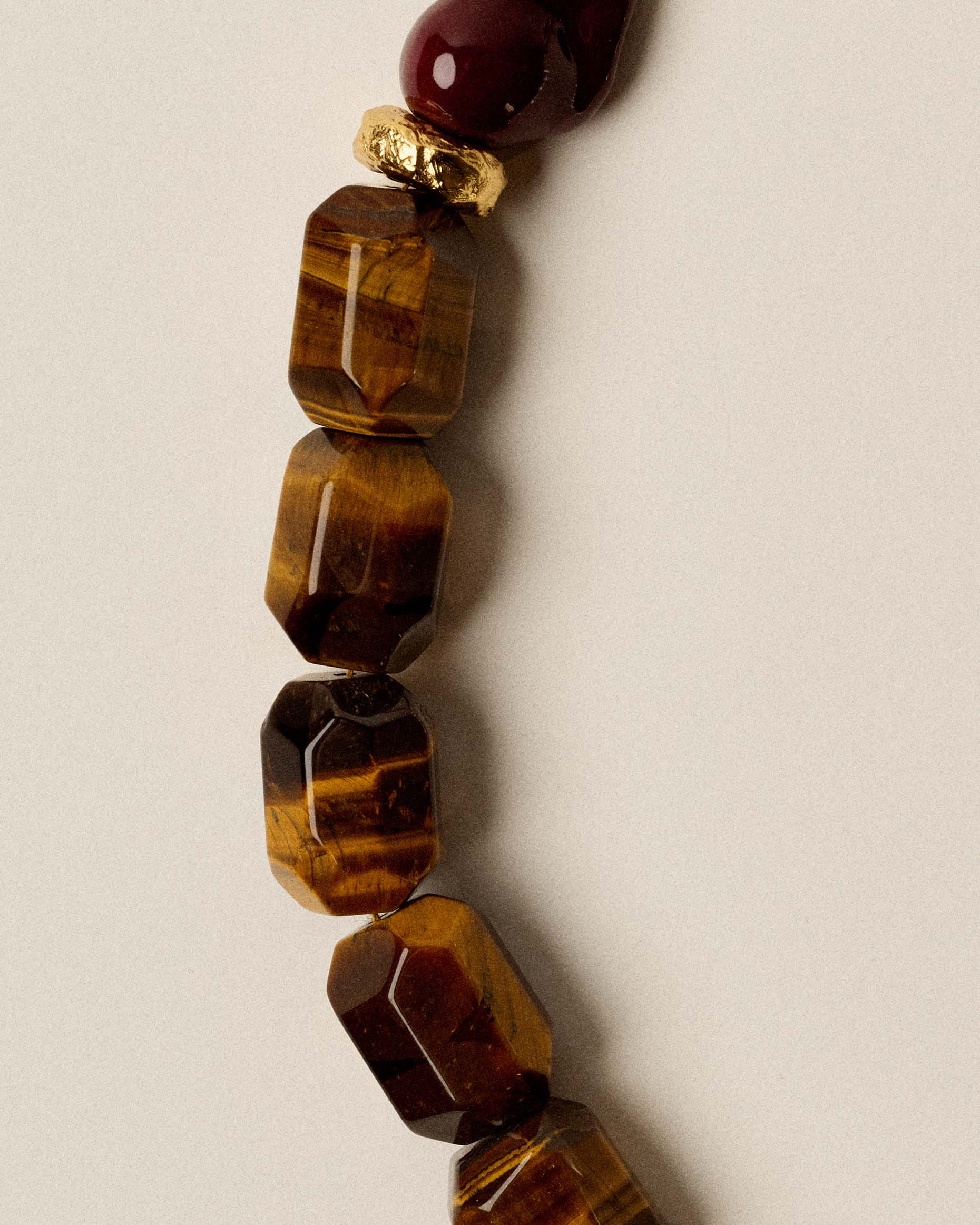 Collier Vylie