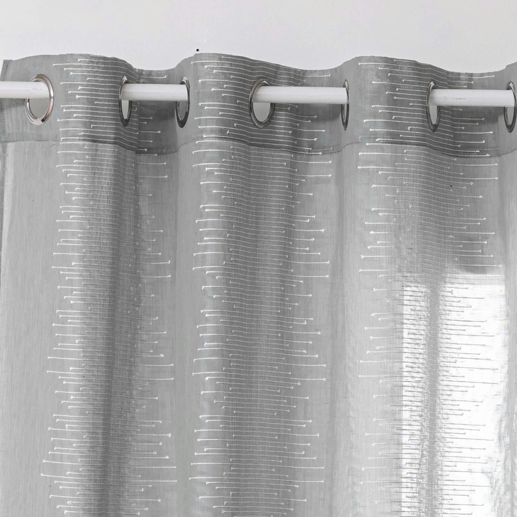 - Voilage léger à fines rayures polyester gris clair 140x240 cm