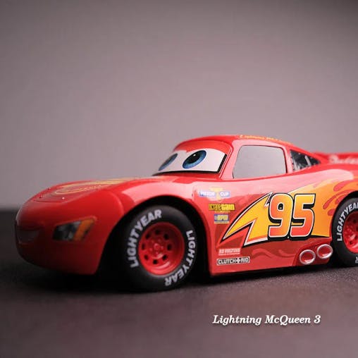 NNEOBA Lightning McQueen Remote Control Toy Car (Red)