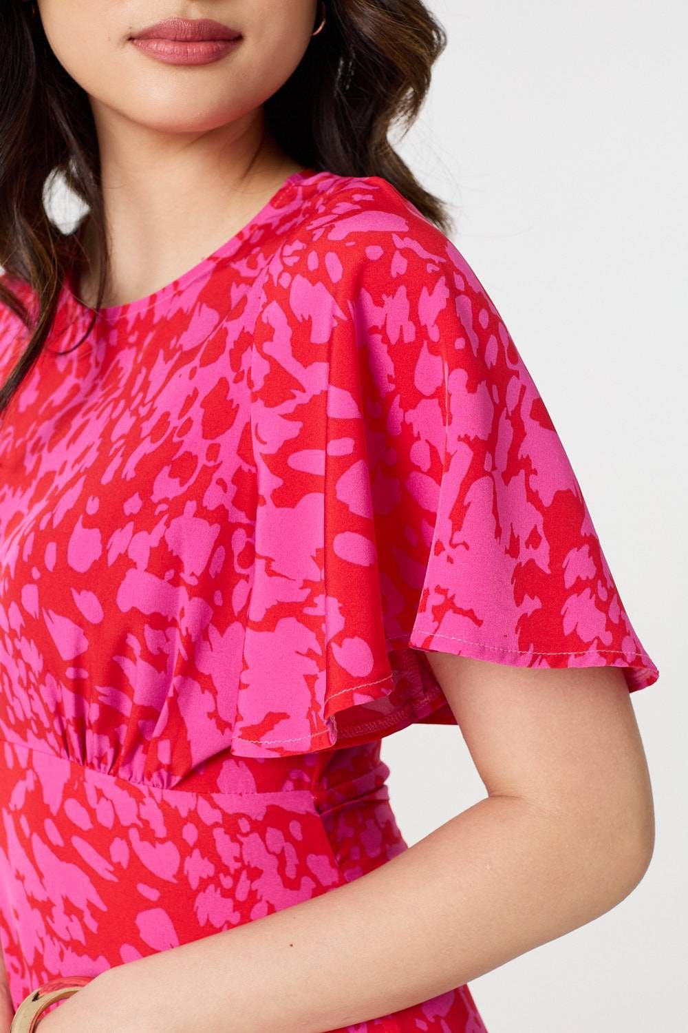 Izabel London Printed Angel Sleeve Knee Length Dress