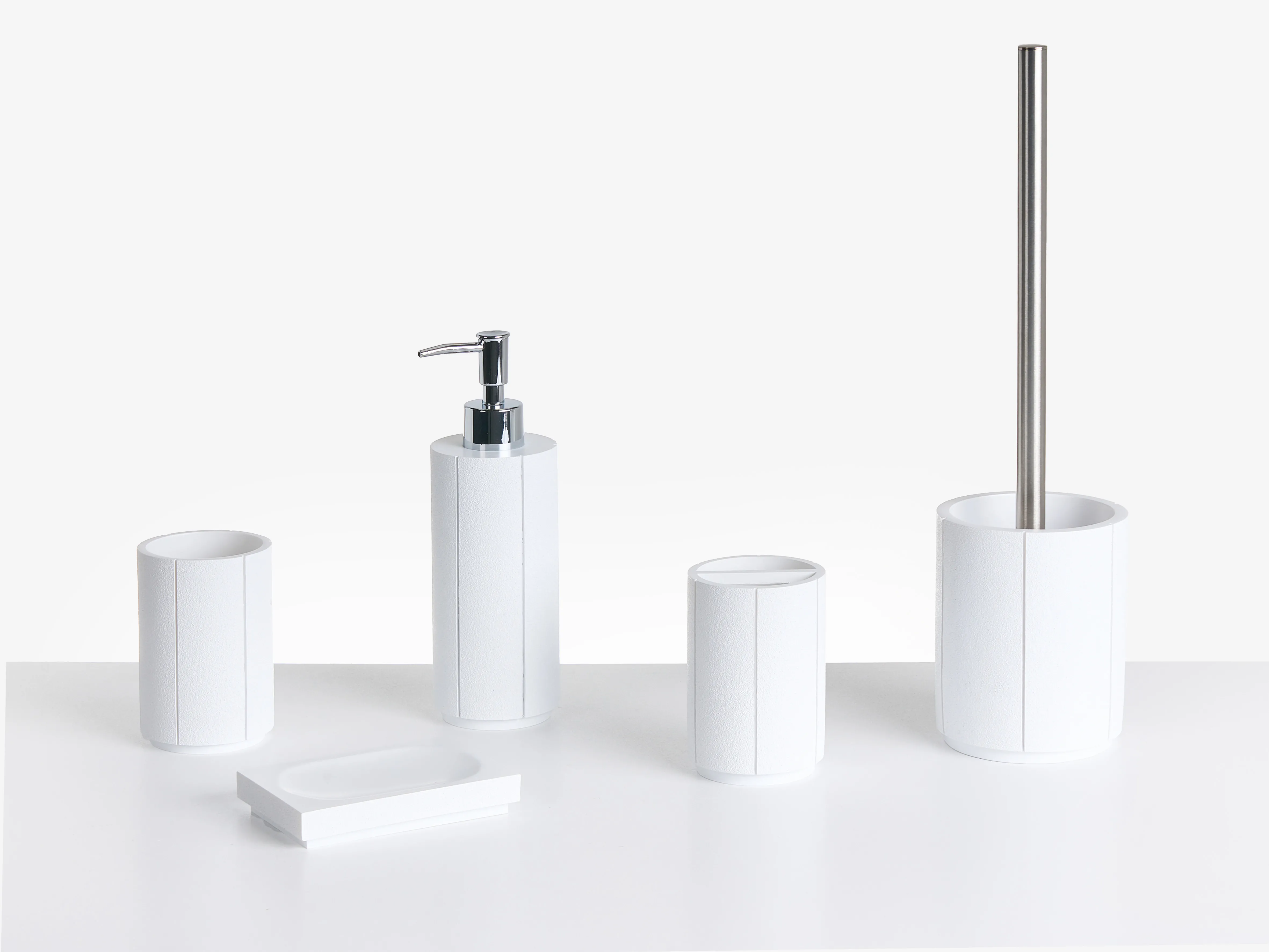 5-Piece Bathroom Accessories Set HUALLAGA White