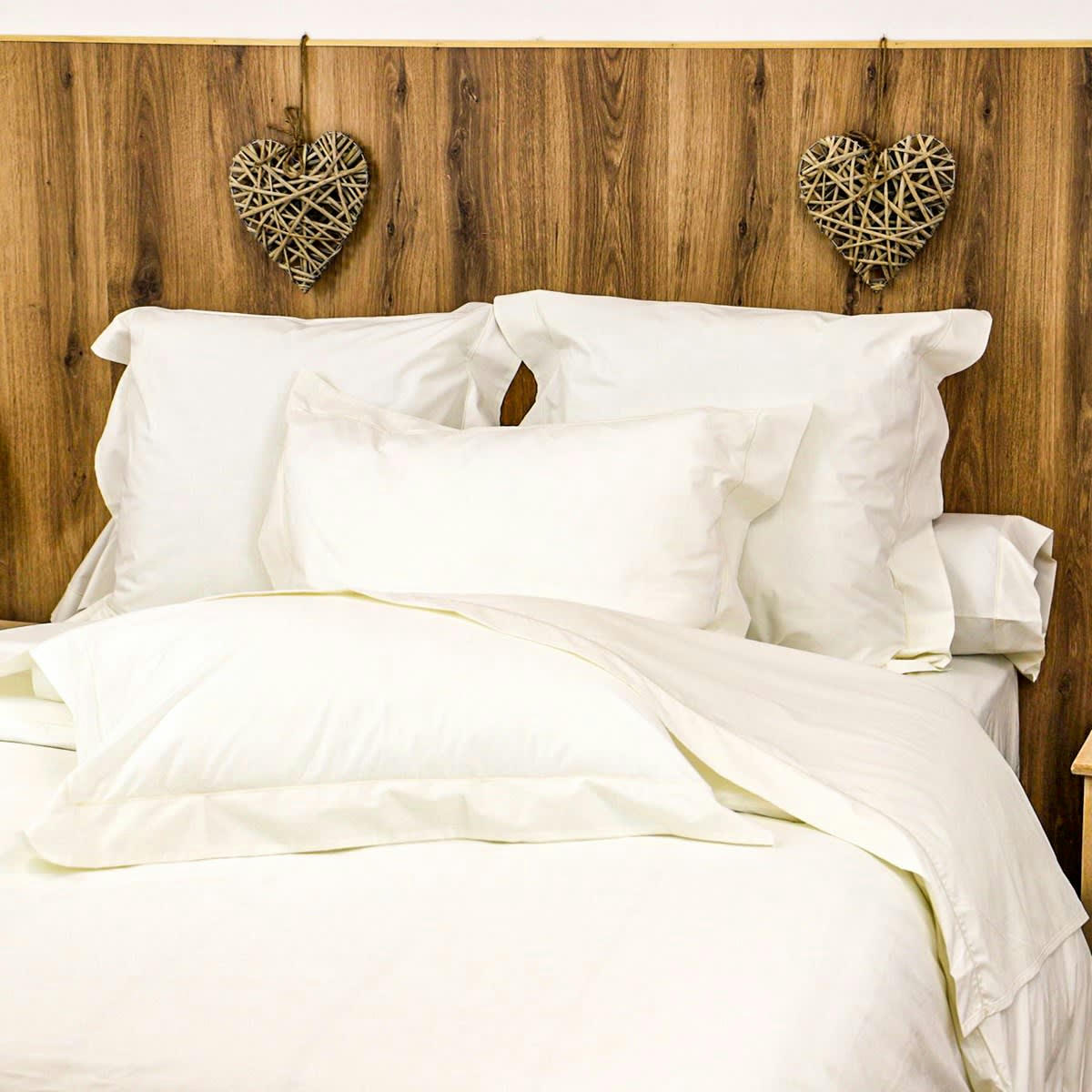 PARURE HOUSSE DE COUETTE DESIREE - Parure housse de couette percale 200 fils en coton ivoire 240x260 cm