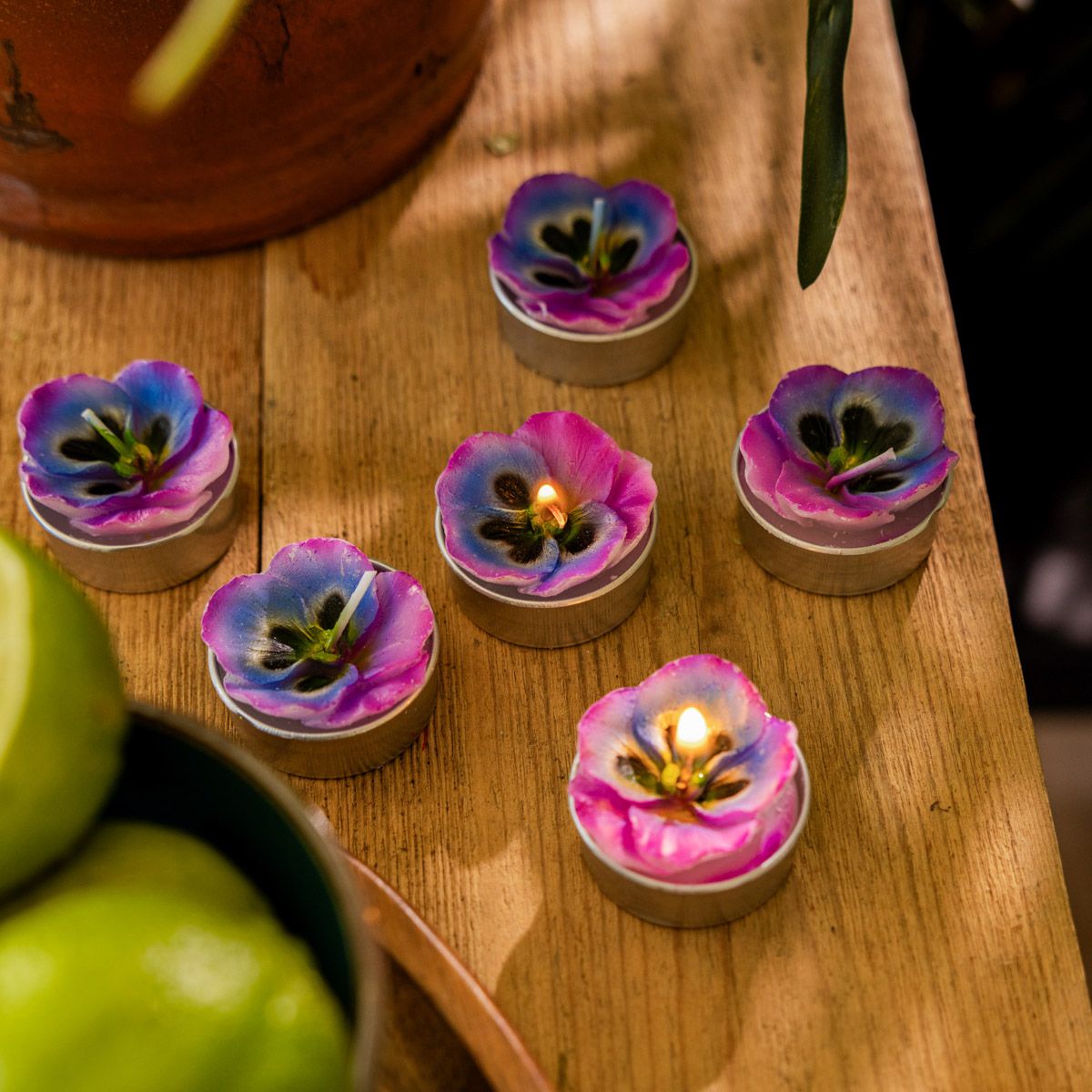 Zestaw świec MEADOW FLOWERS fiołki 6 szt.