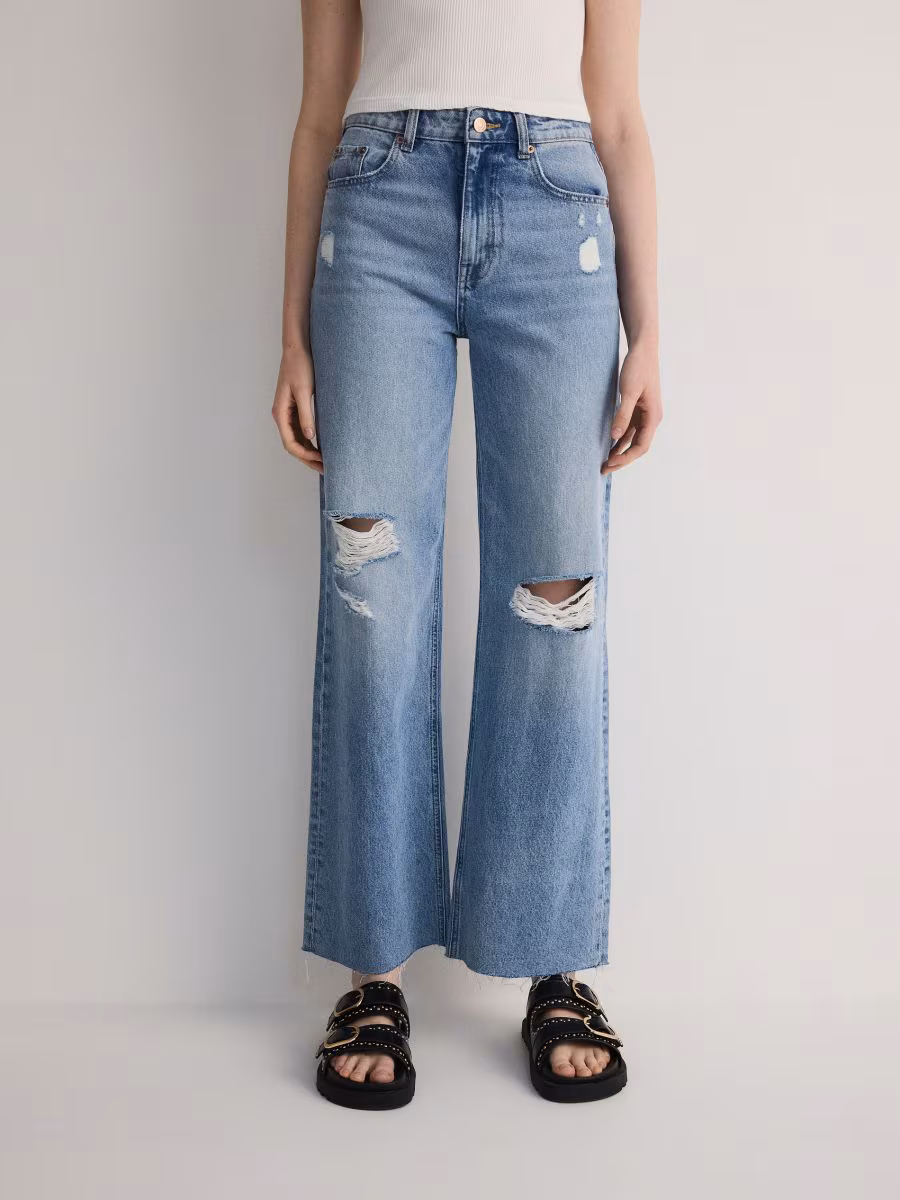 Straight Jeans