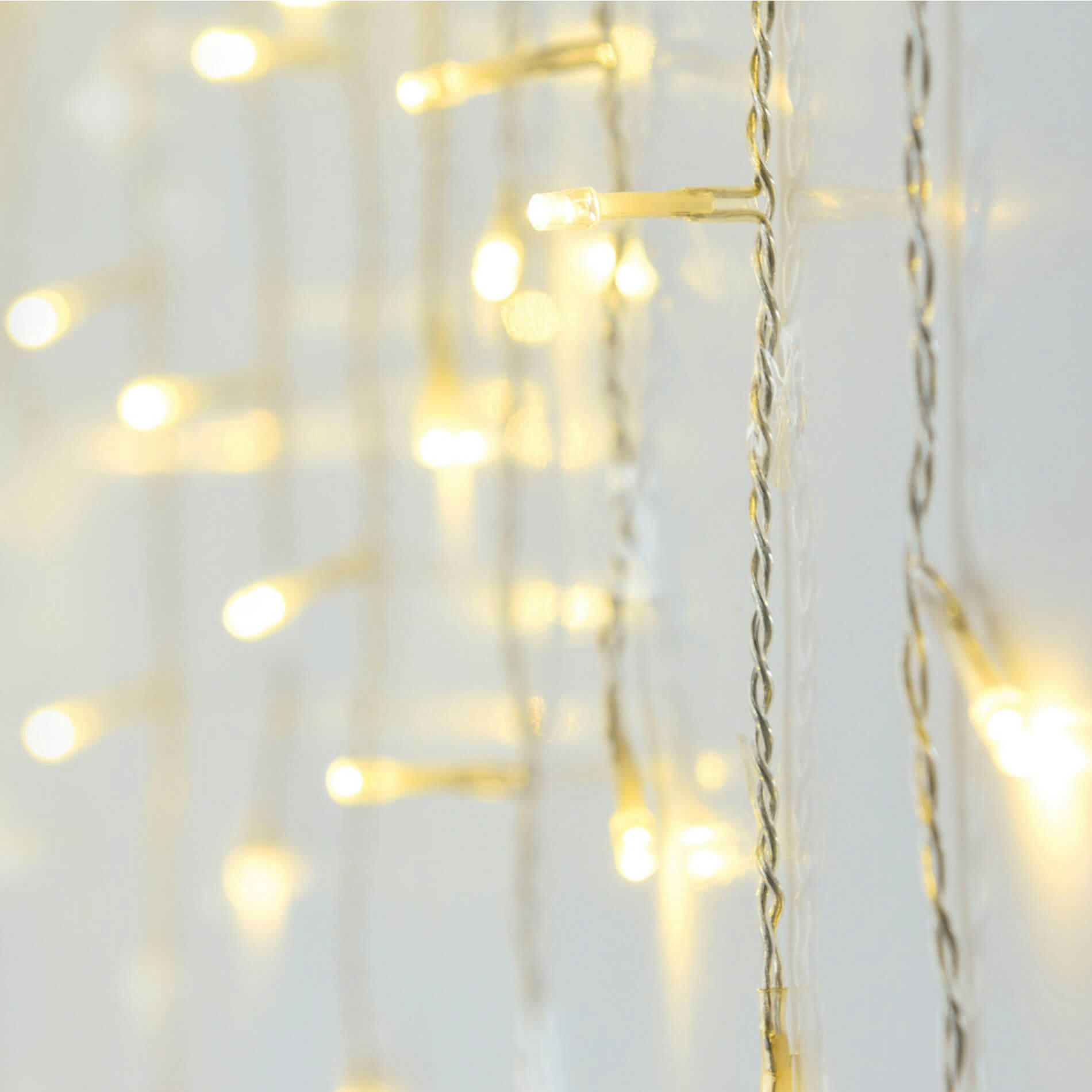 - Cascade de lumières 90 led blanc chaud intérieur et extérieur L 3 mt