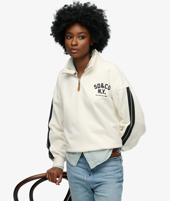 Country Club Appliqu&eacute; Half Zip