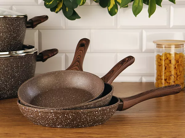 Patelnia 22 cm PINTINOX - Chalet 23.CHA.2522