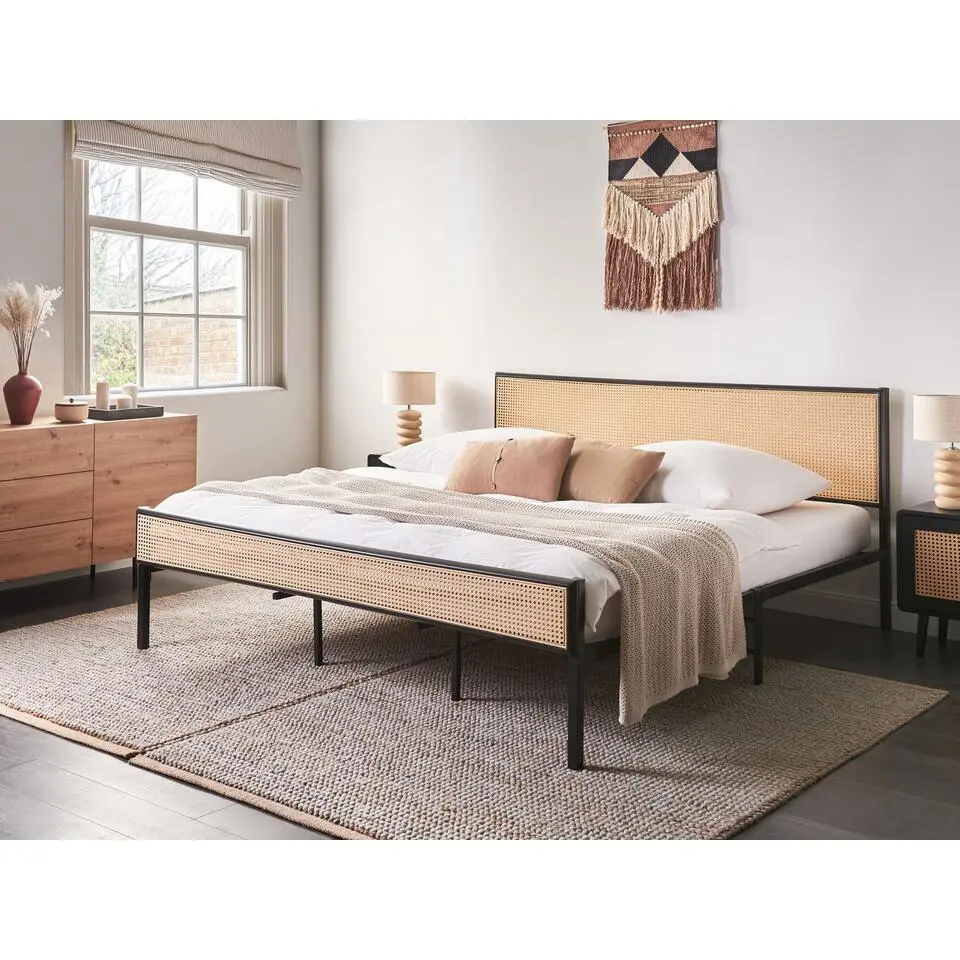 AVANTON - Tweepersoonsbed - Zwart - 180 x 200 cm - PE rotan