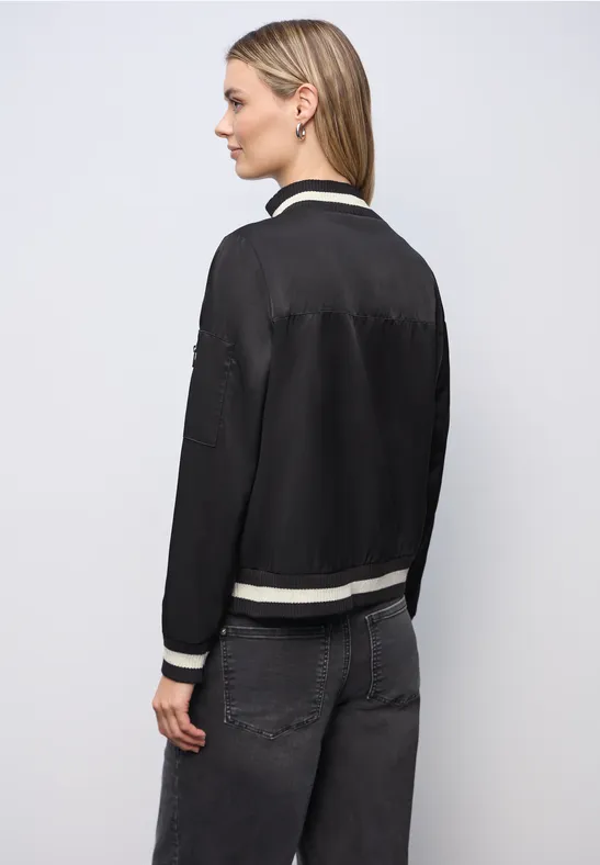 Blouson mit Collegedetails