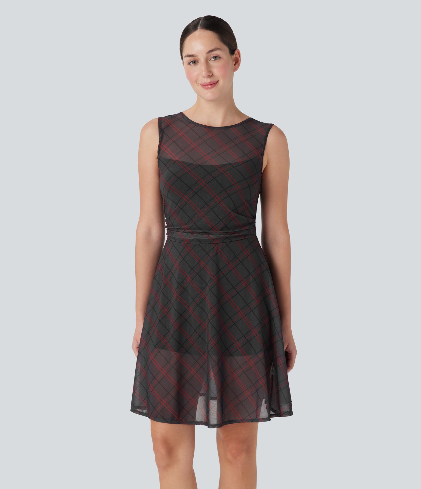 Robe mini décontractée 2-en-1 sans manches à carreaux avec empiècements mesh contrastés et poche latérale