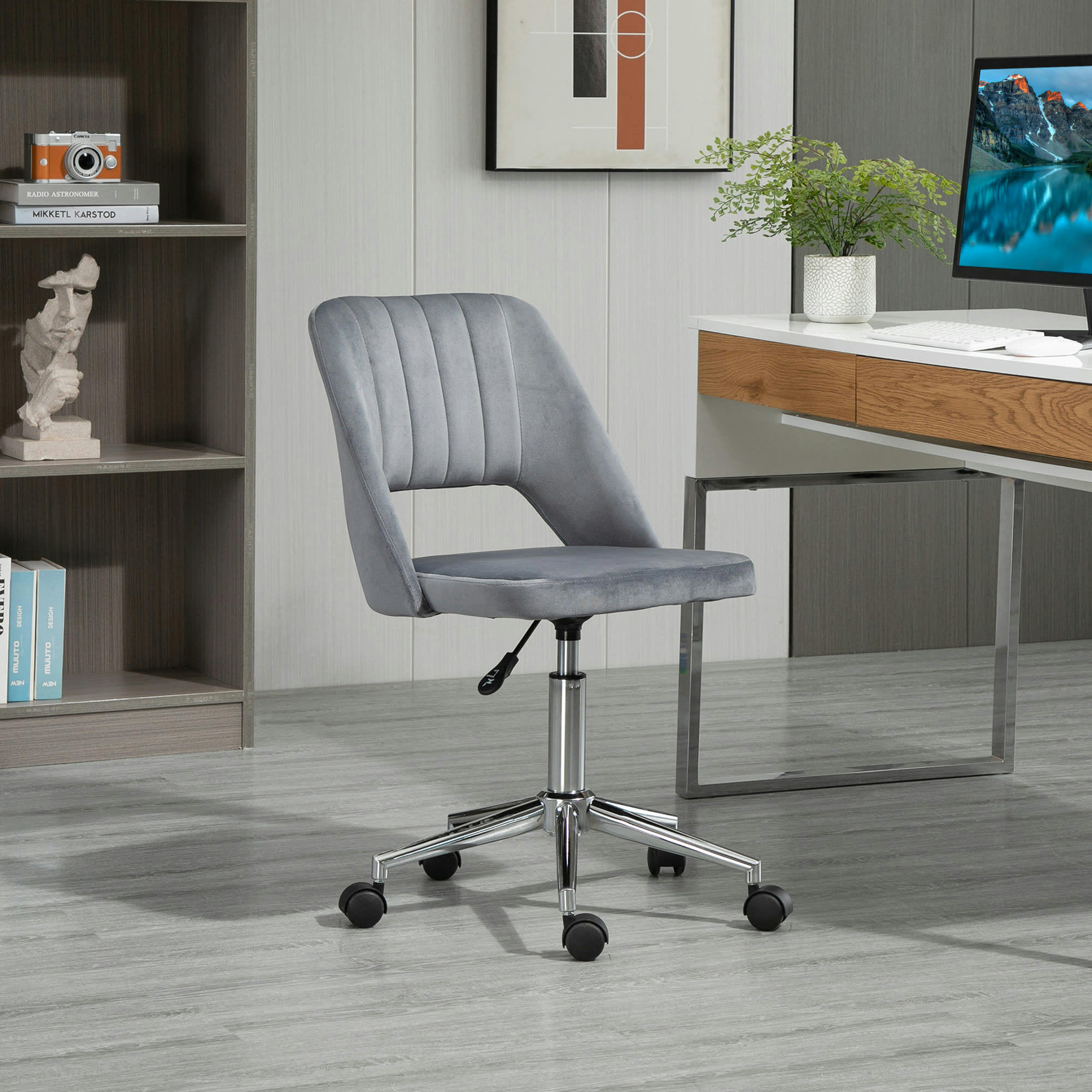 - Chaise de bureau design dossier ajouré strié pied chromé velours gris