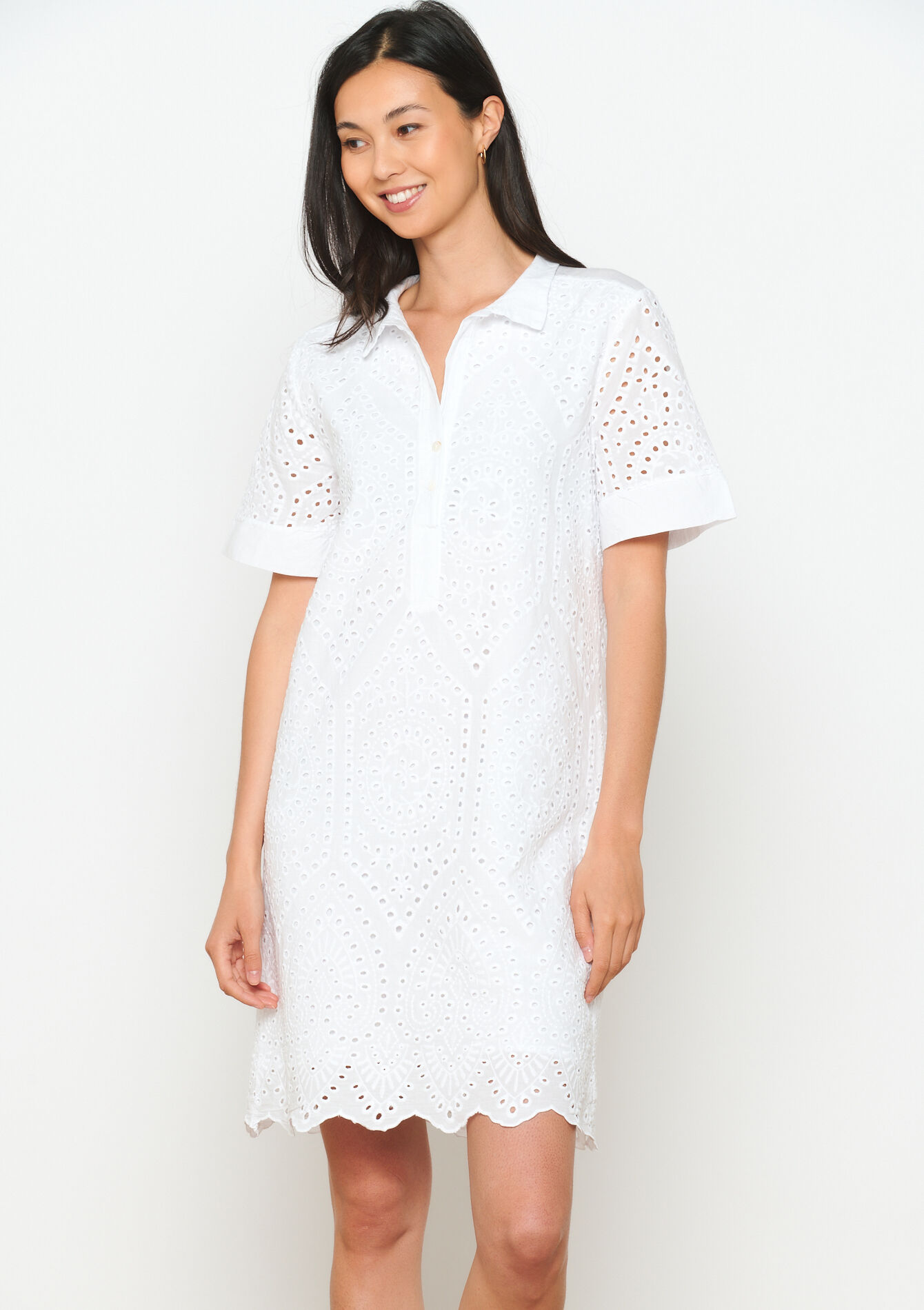 Korte jurk met broderie anglaise