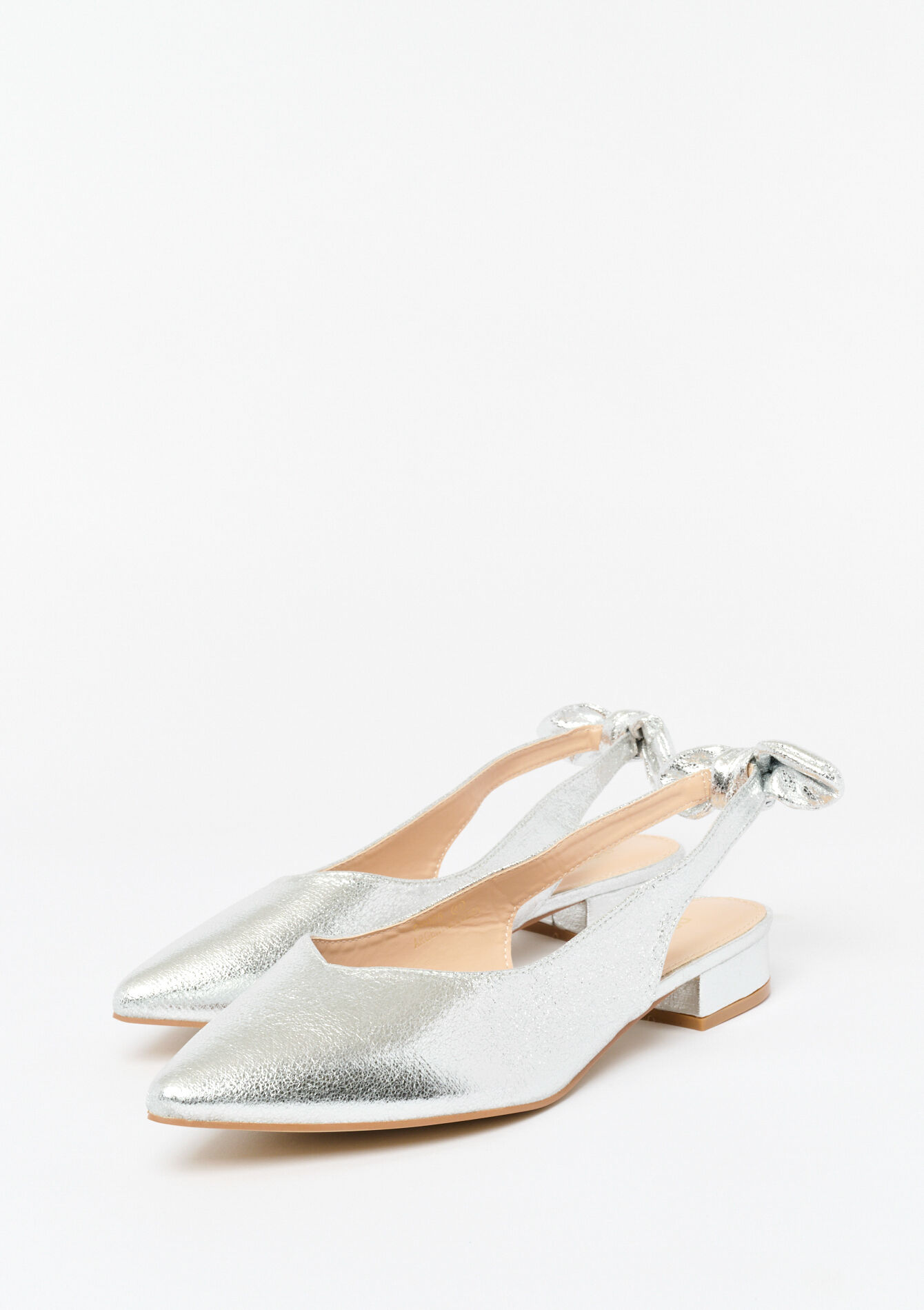 Metallic pumps met strikjes