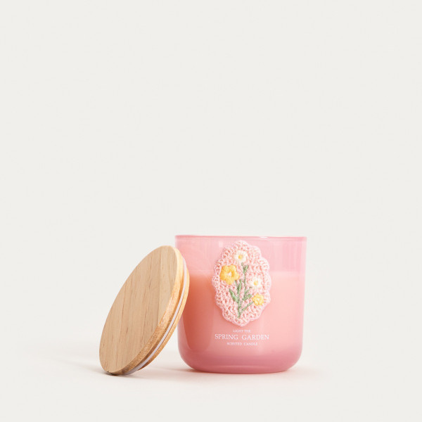 Świeca zapachowa CROHET Spring Garden 300 g HOMLA