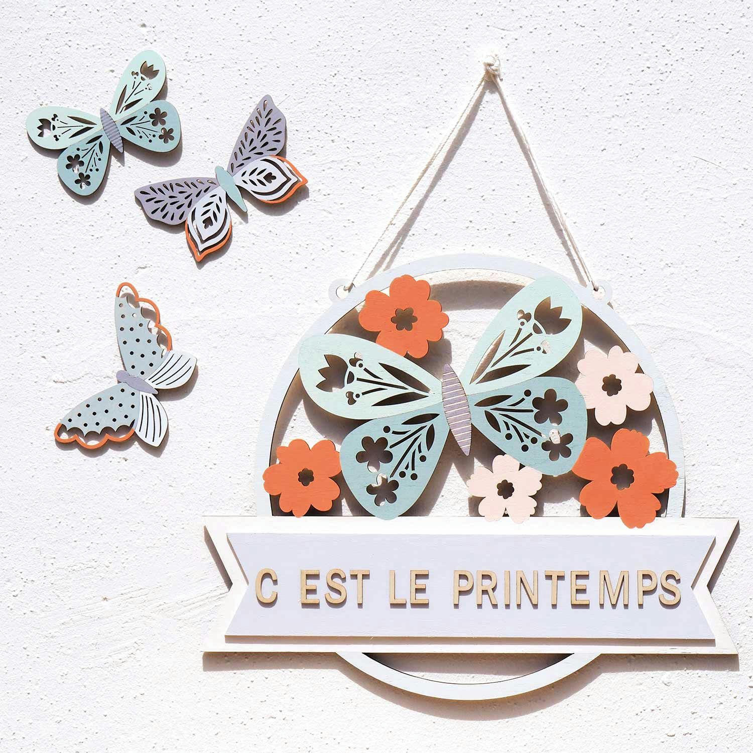 - Décoration murale en bois printemps