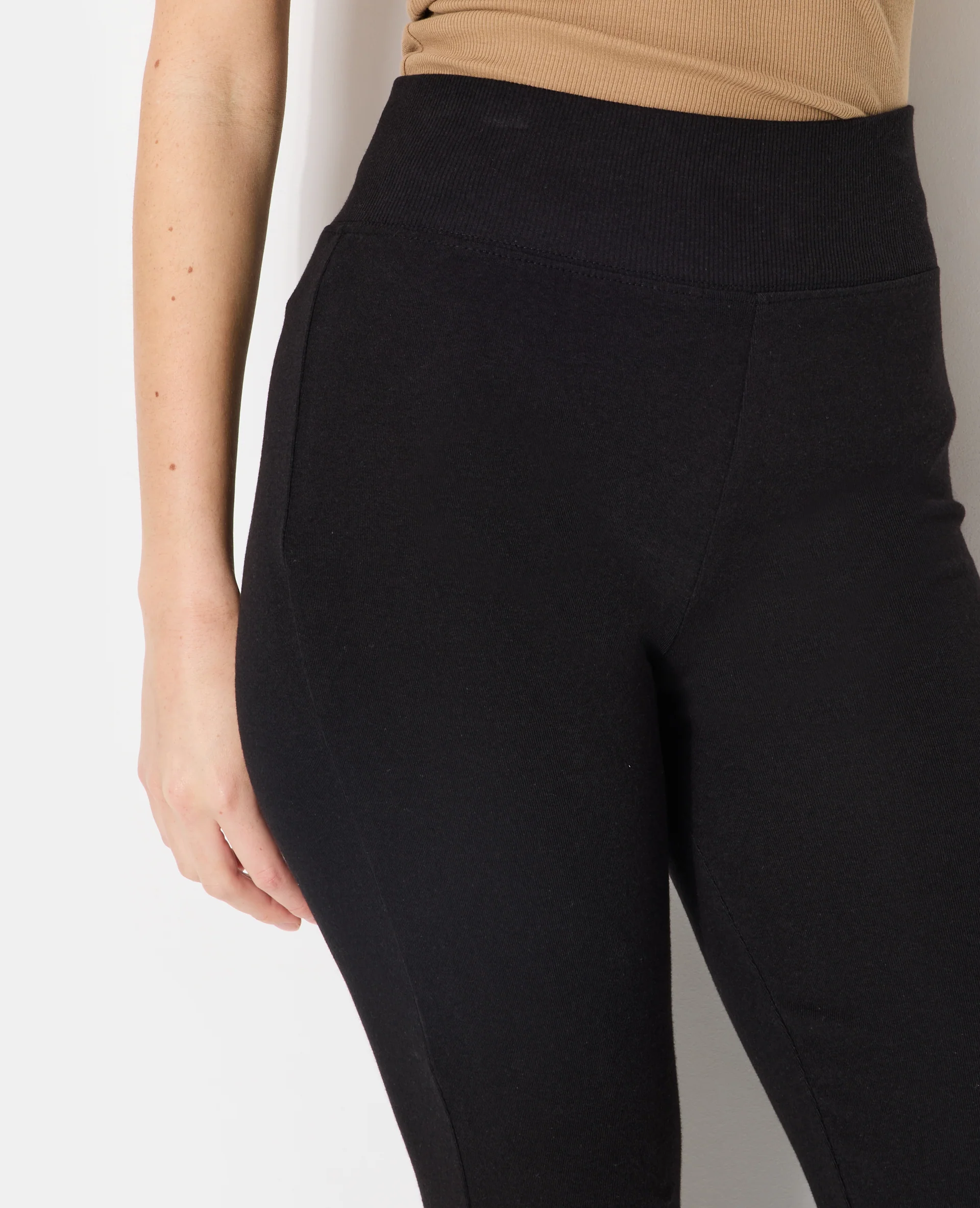 Pantalon flare en maille avec taille élastiquée