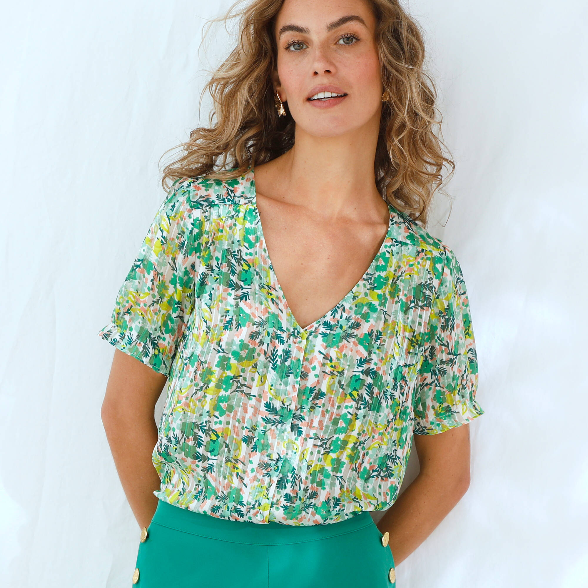 Chemisier boutonné manches blousantes imprimé, voile jacquard